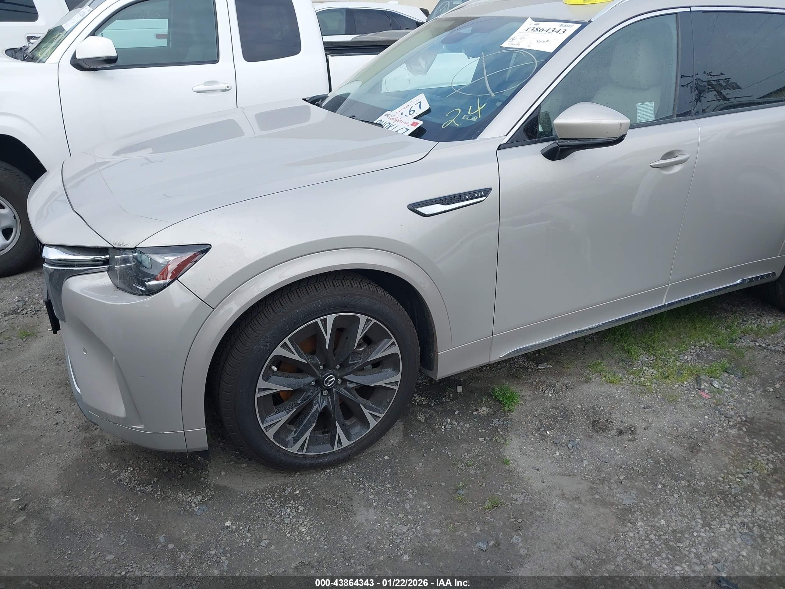 MAZDA CX-90 image 2