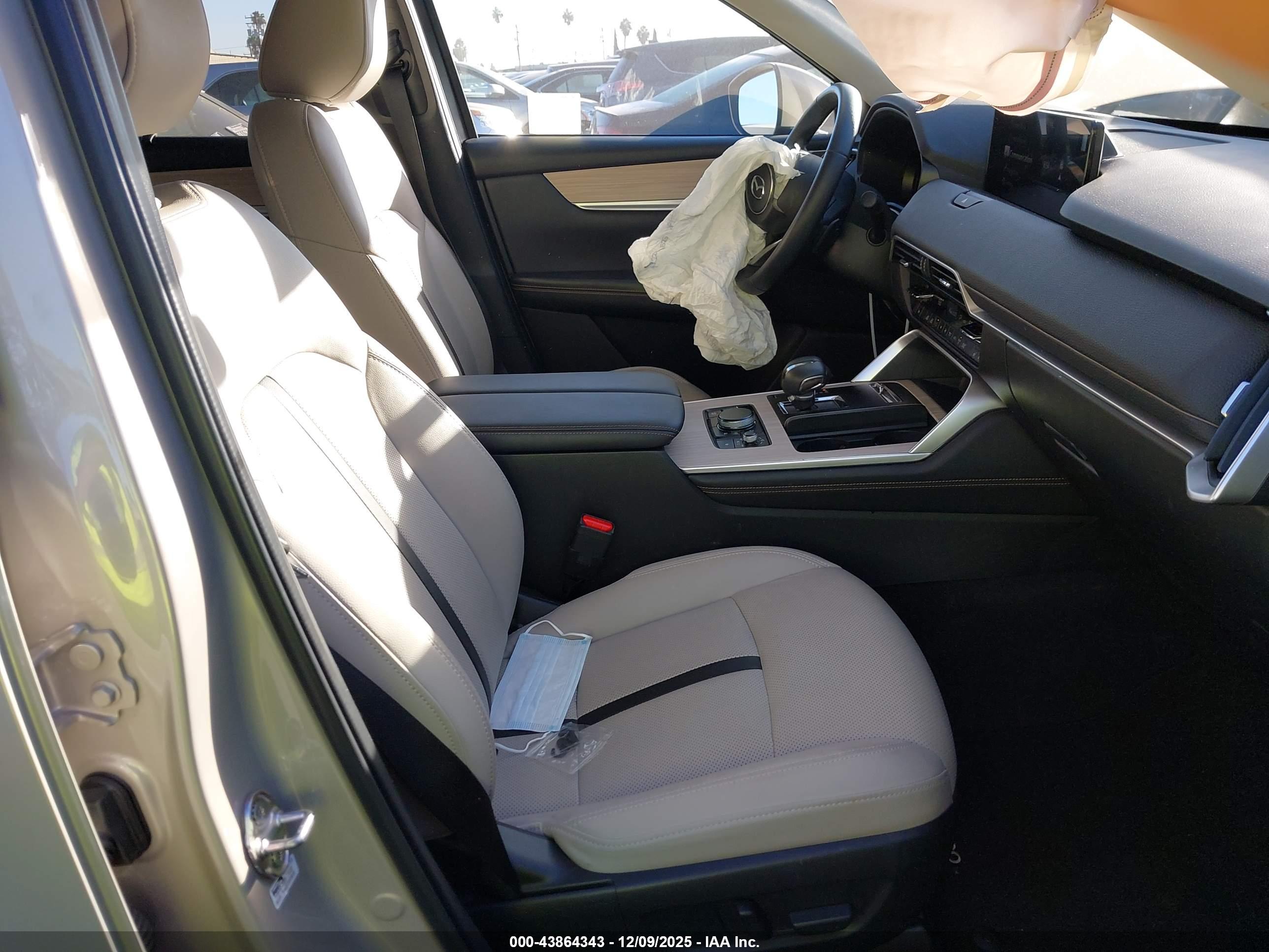 MAZDA CX-90 image 5