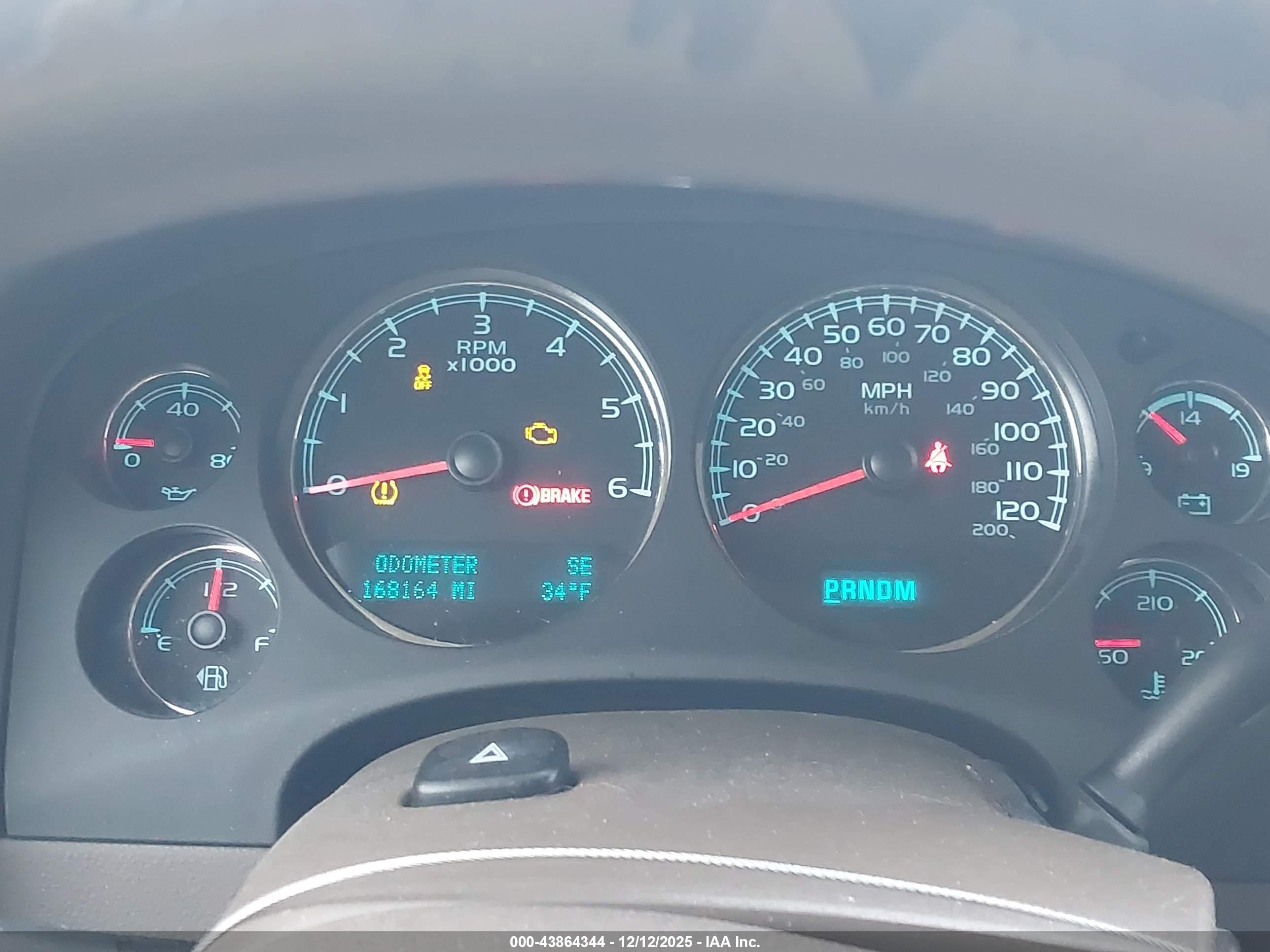 GMC YUKON image 7