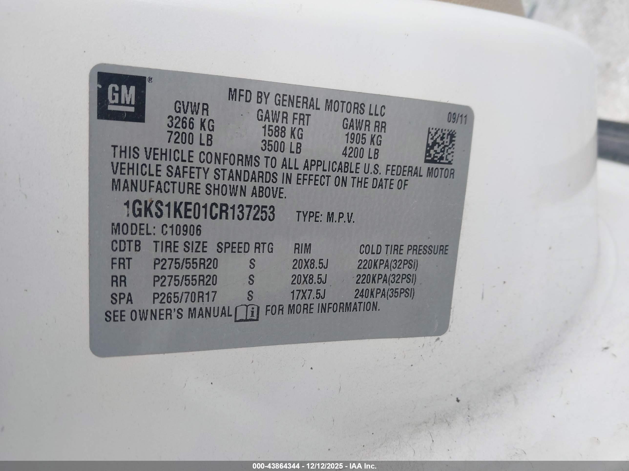 GMC YUKON image 9