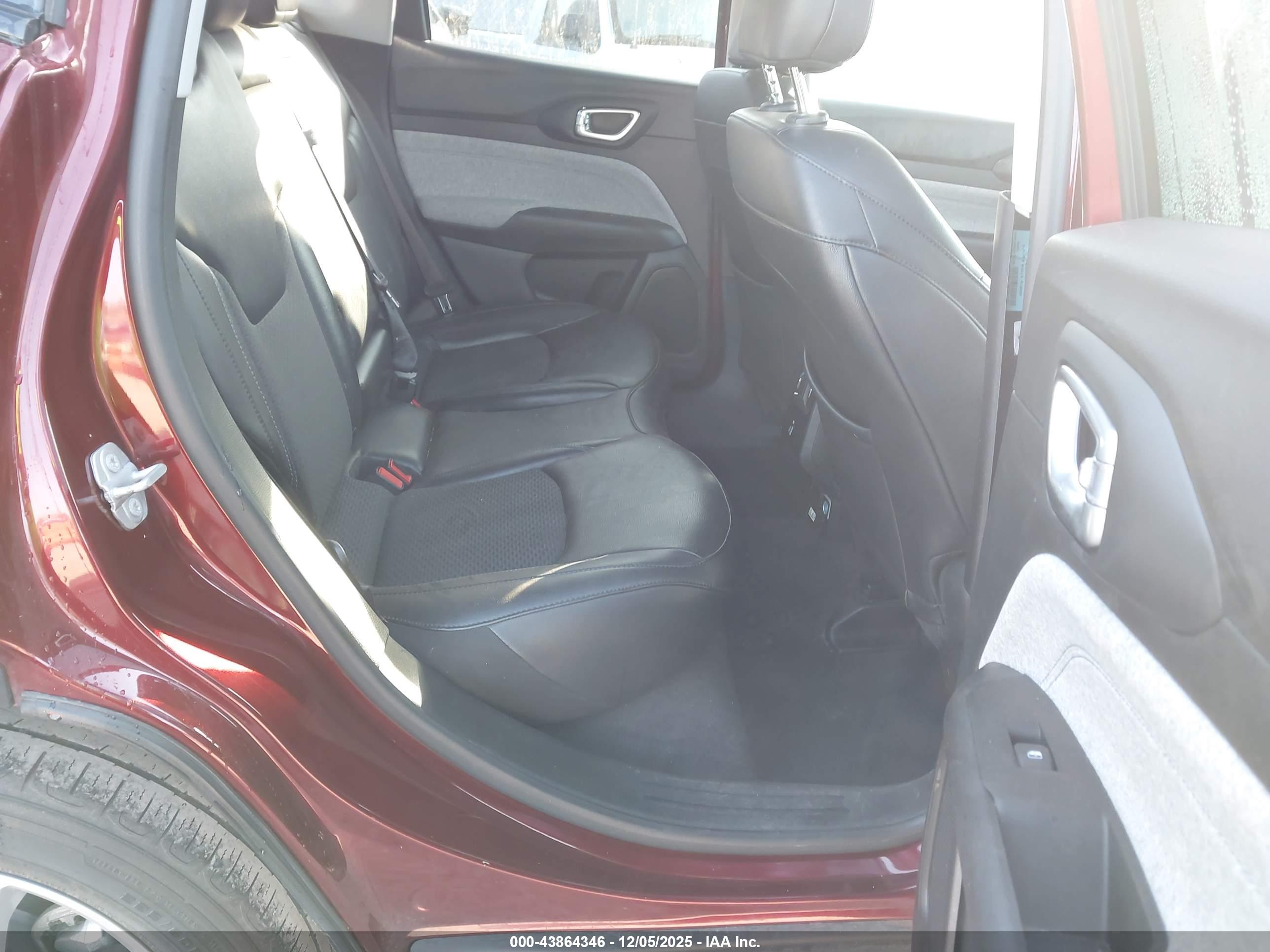 JEEP COMPASS image 8