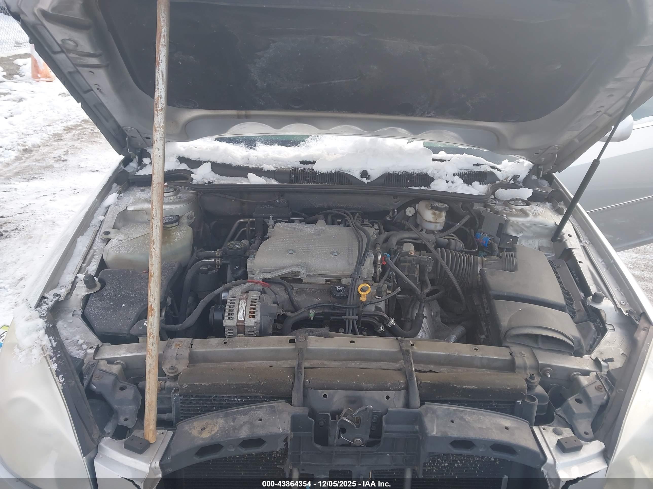 BUICK LUCERNE image 10