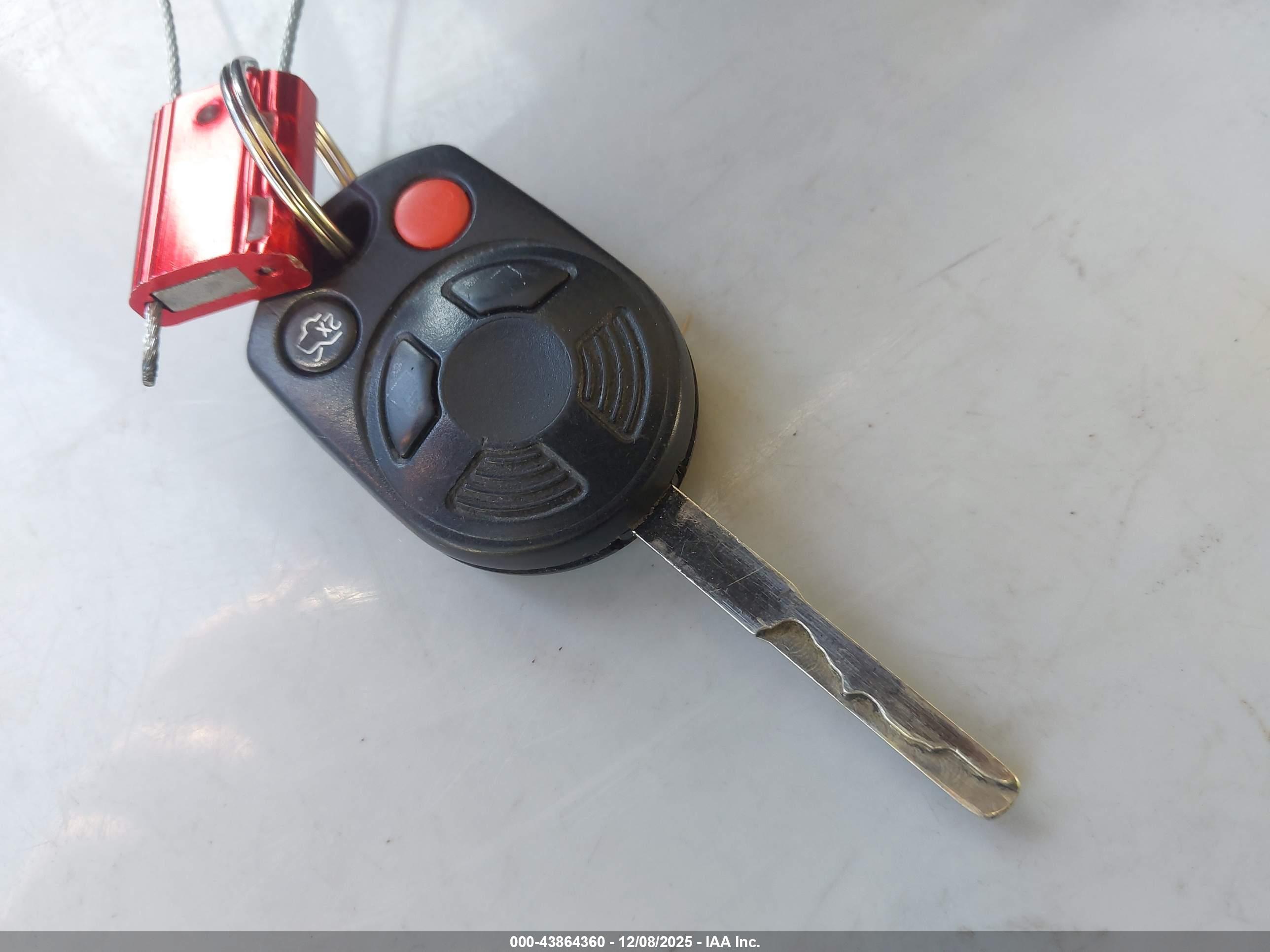 FORD ESCAPE image 11
