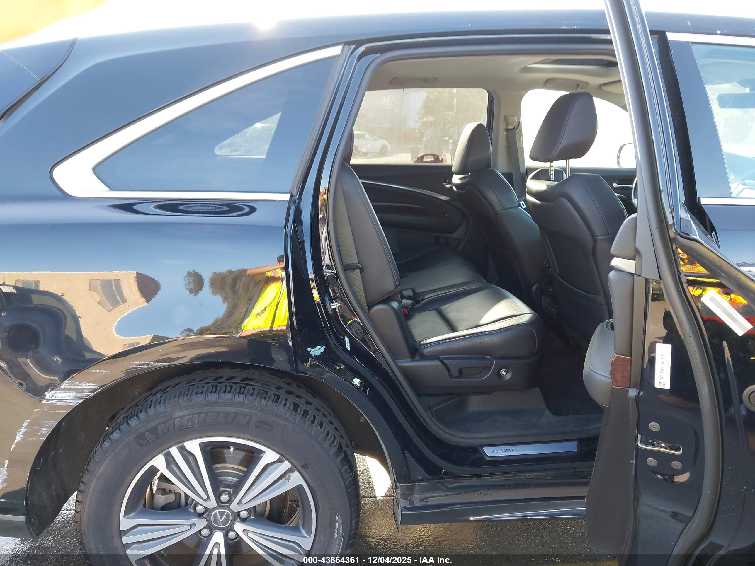 ACURA MDX image 8