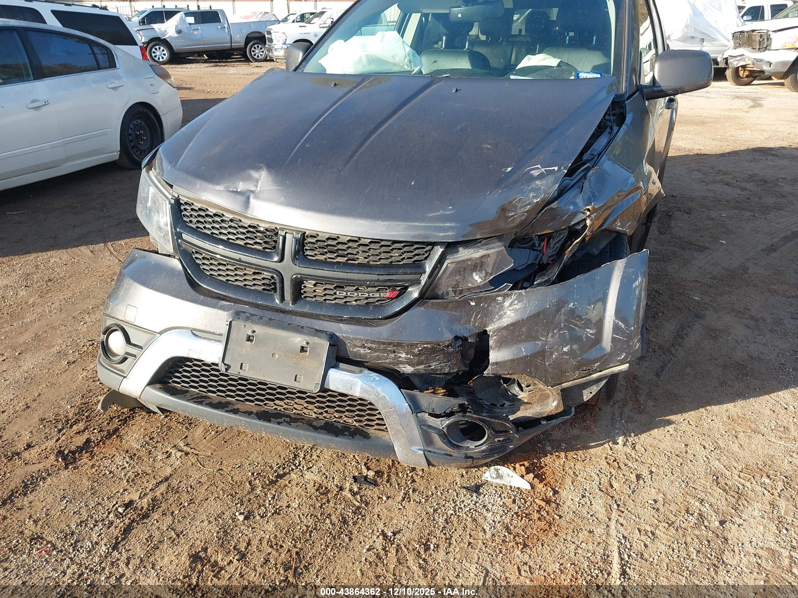 DODGE JOURNEY image 6