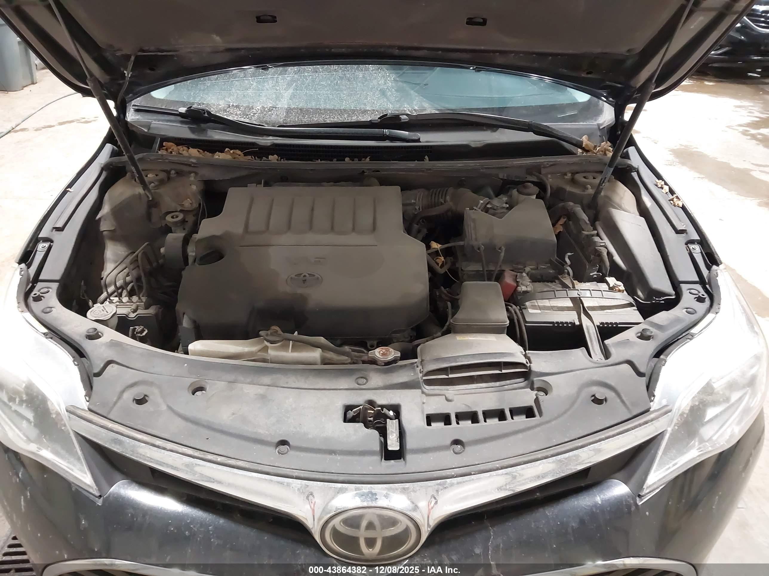 TOYOTA AVALON image 10