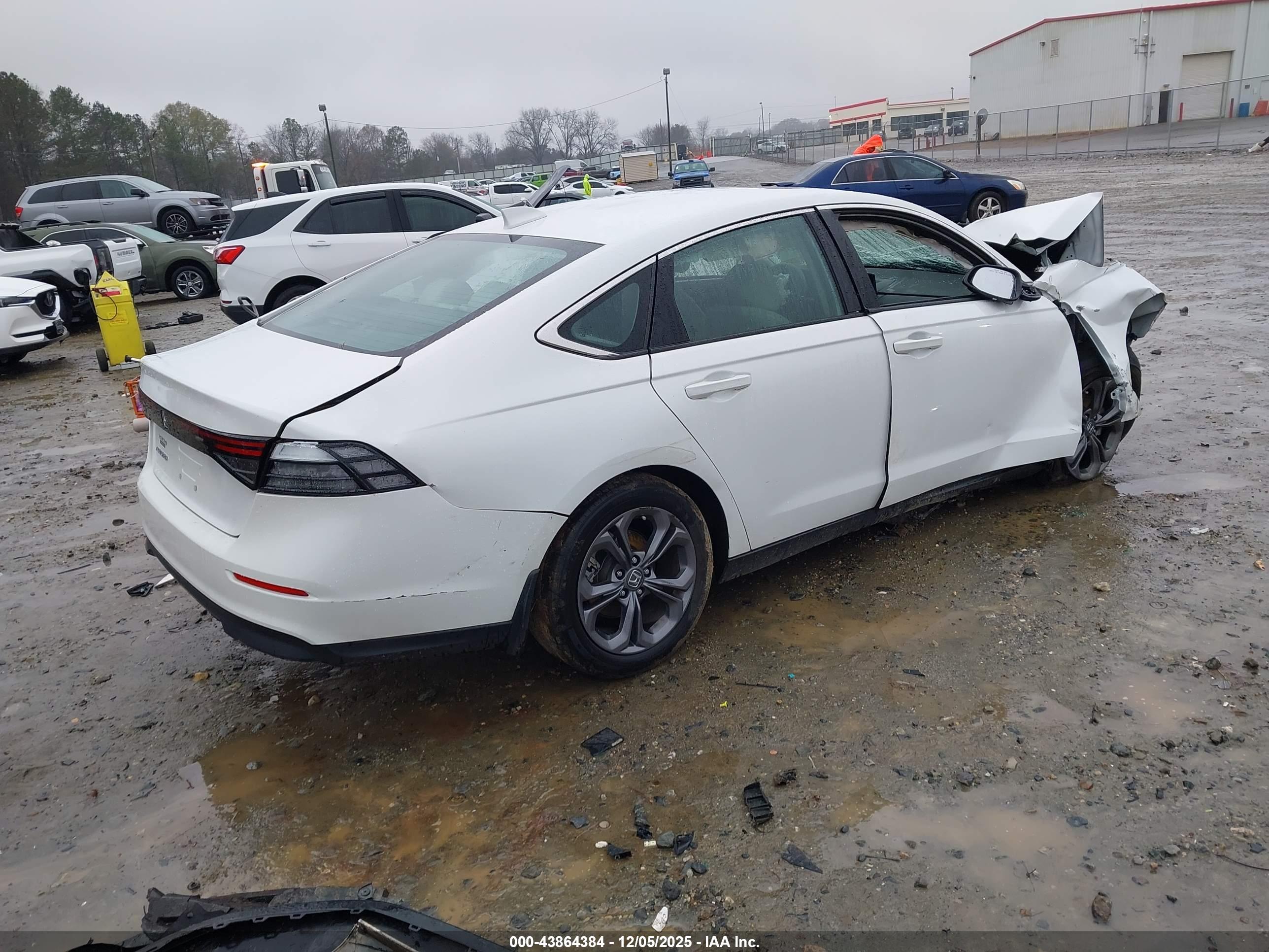 HONDA ACCORD image 4