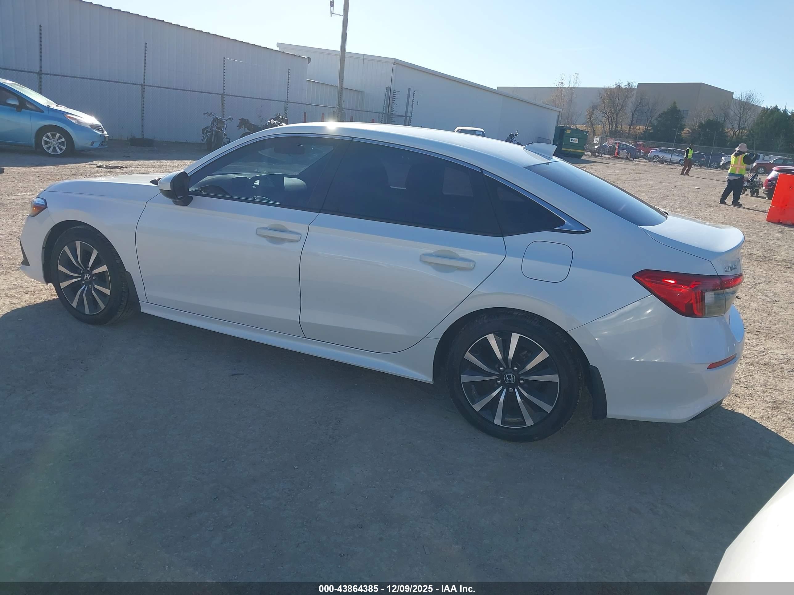 HONDA CIVIC image 3