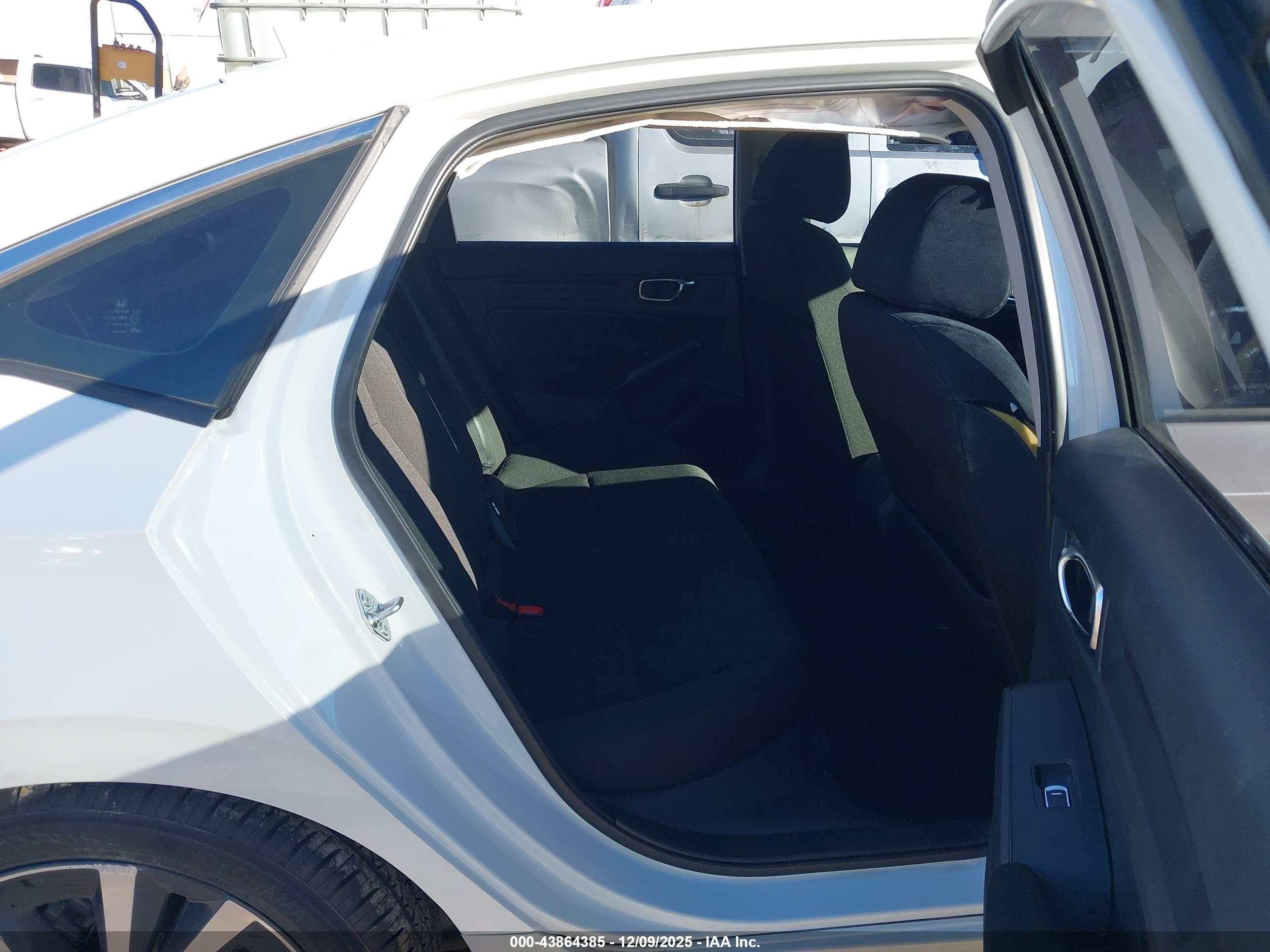 HONDA CIVIC image 8