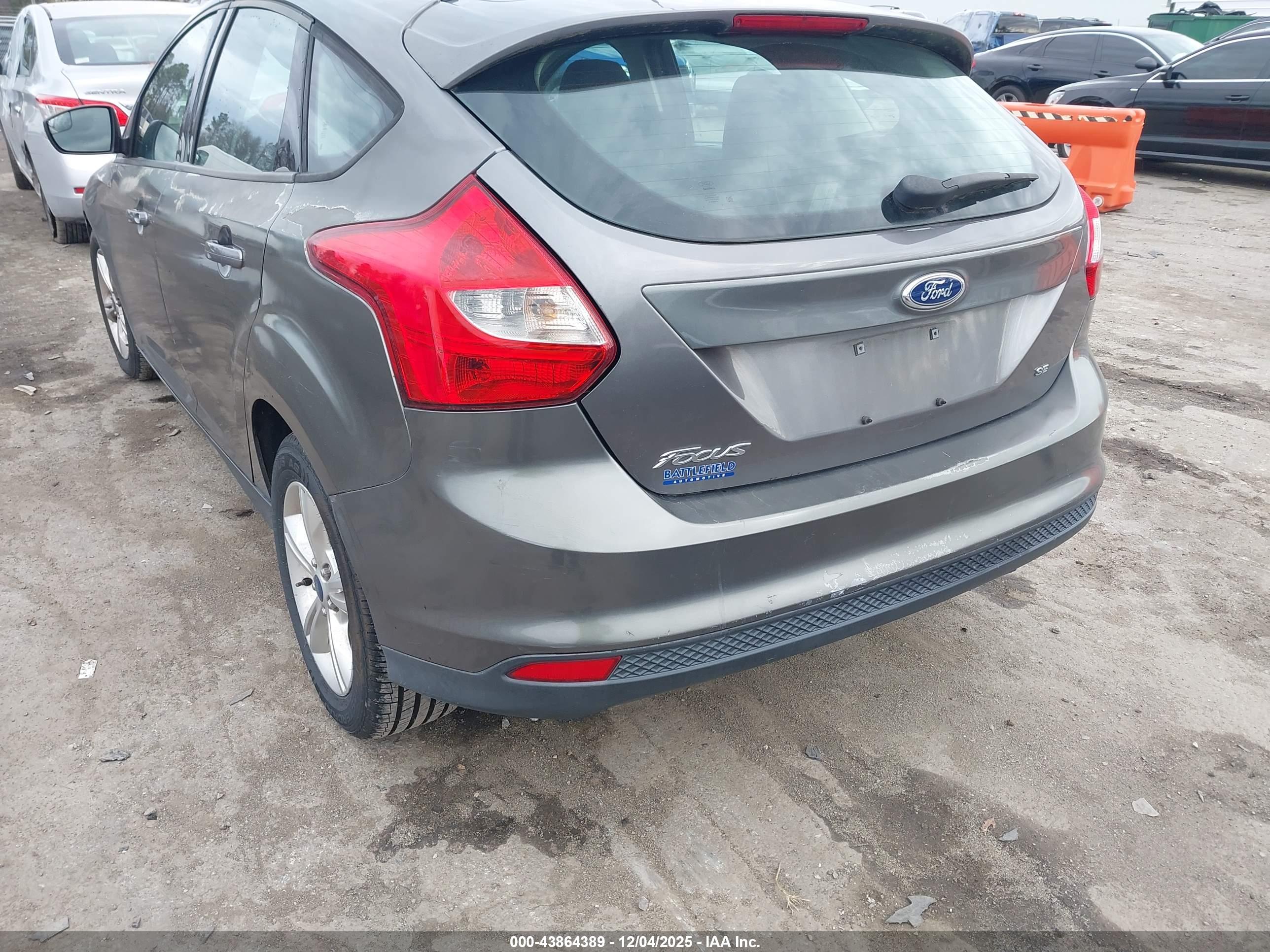 FORD FOCUS image 6