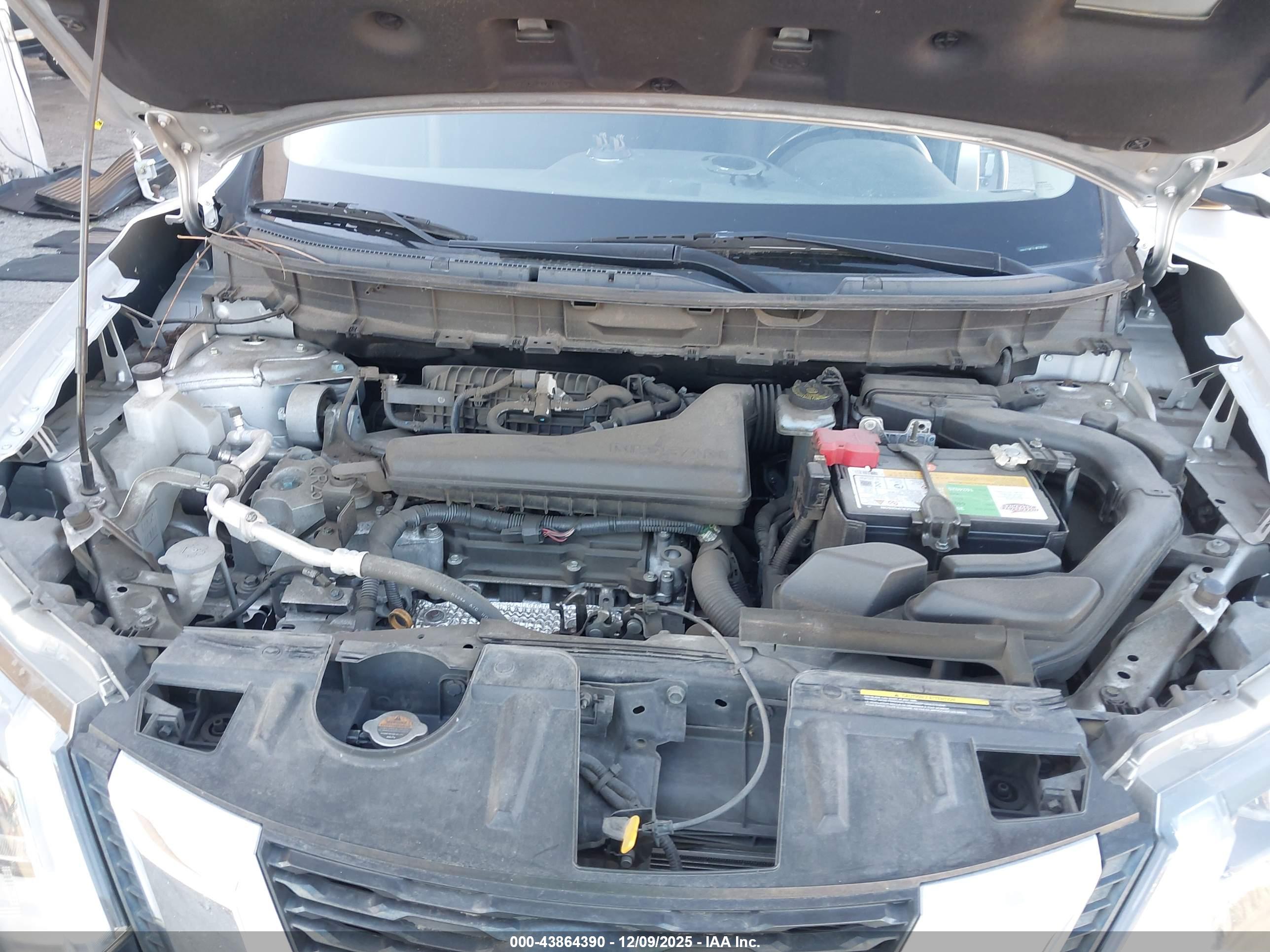 NISSAN ROGUE image 10