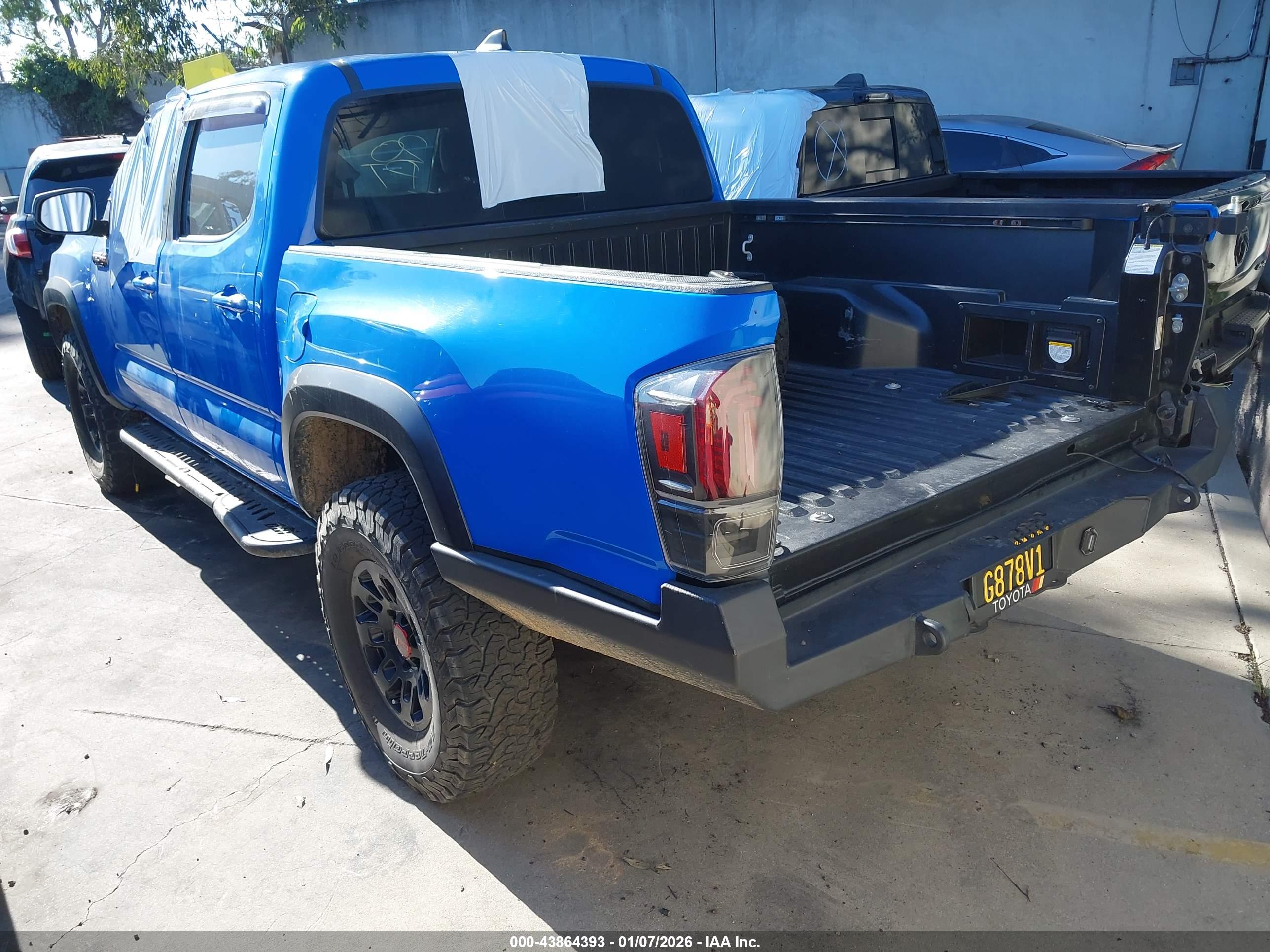 TOYOTA TACOMA image 3