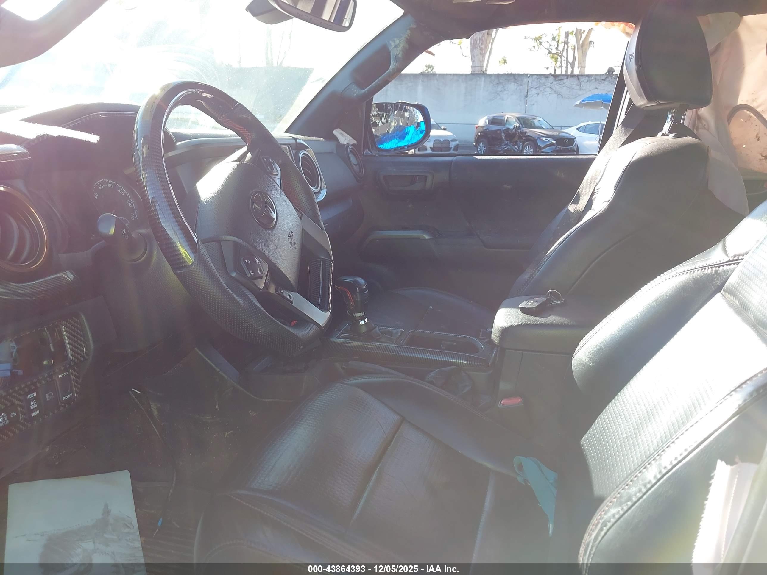 TOYOTA TACOMA image 7