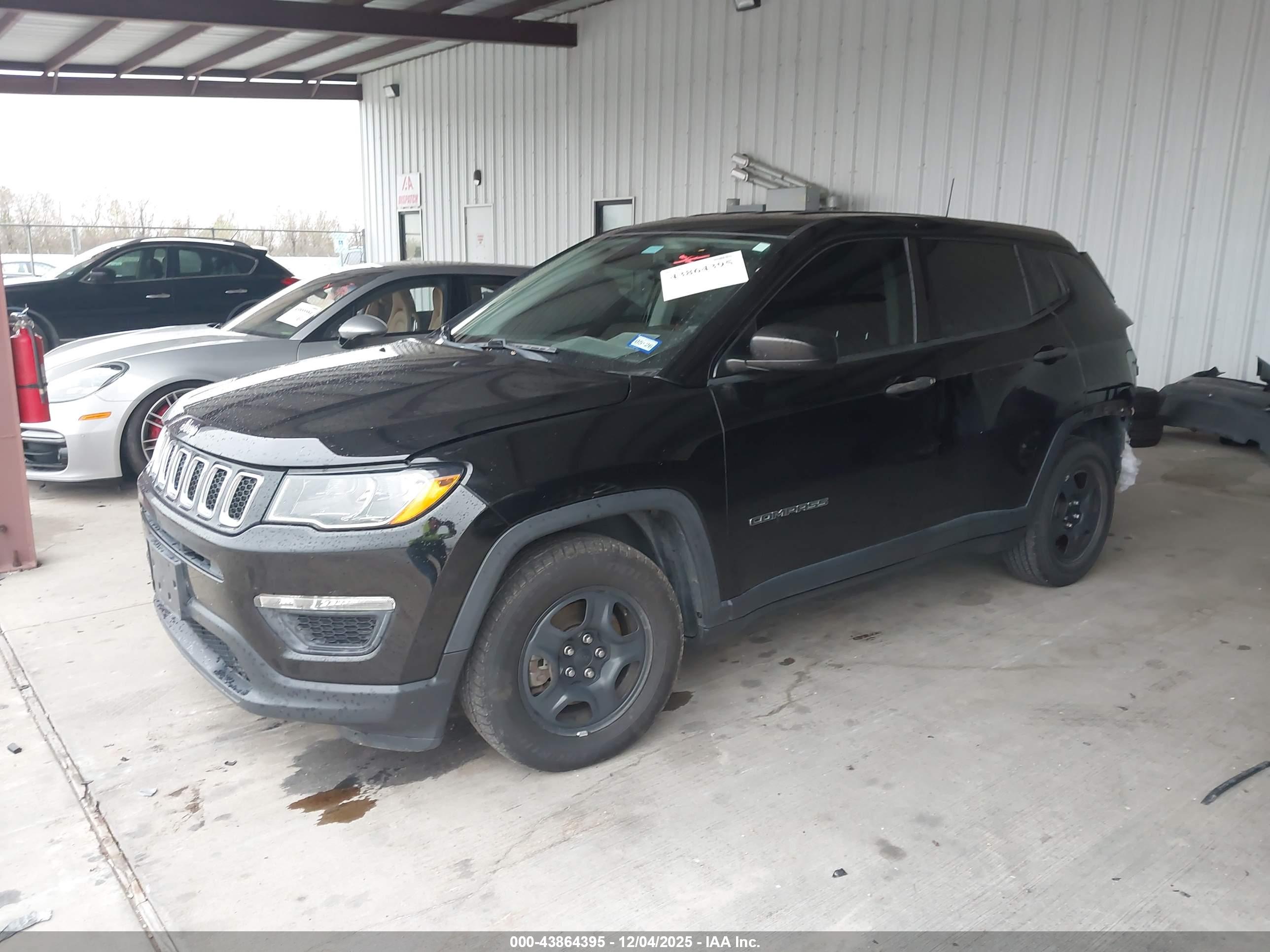 JEEP COMPASS image 2
