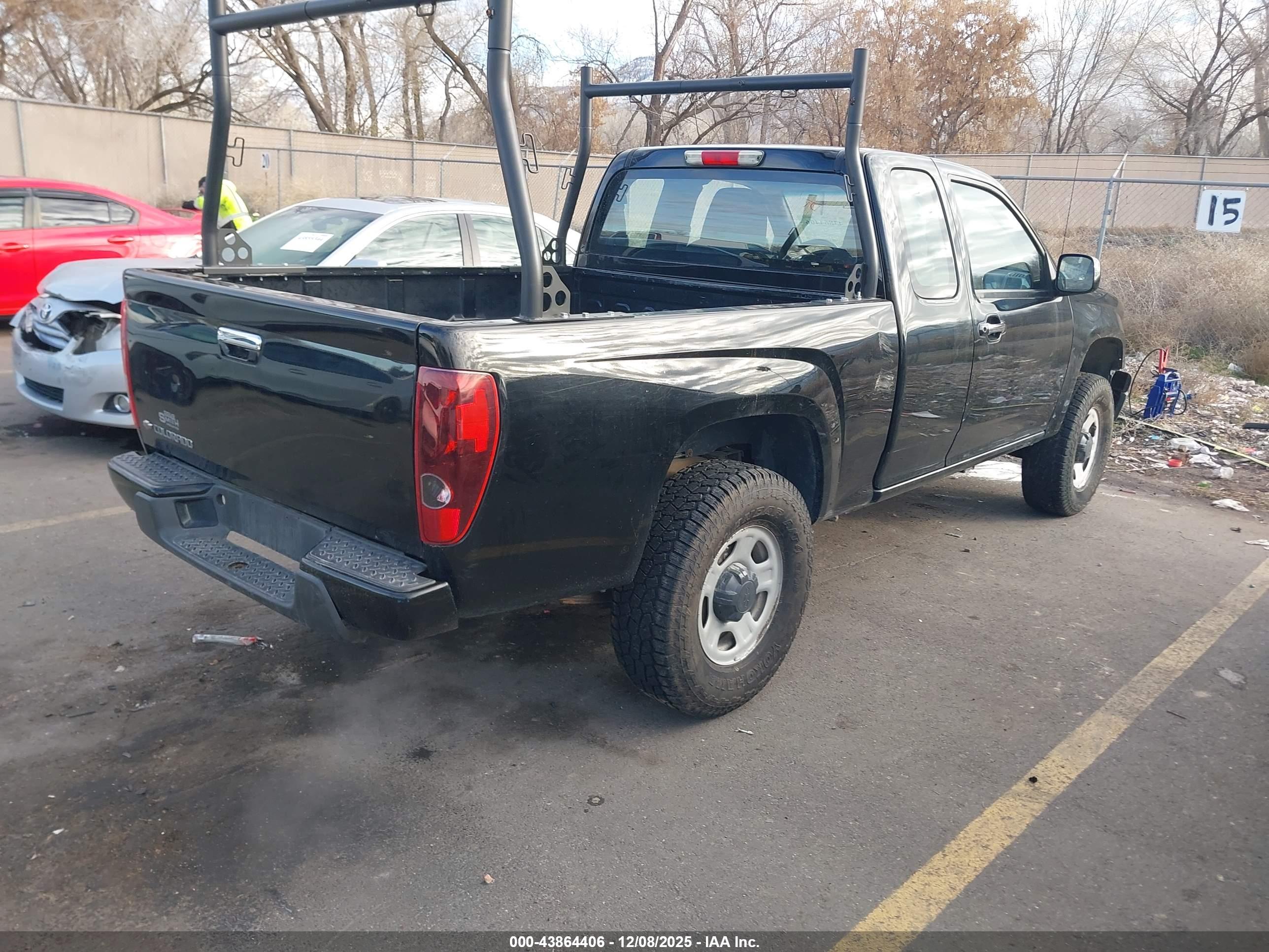 CHEVROLET COLORADO image 4