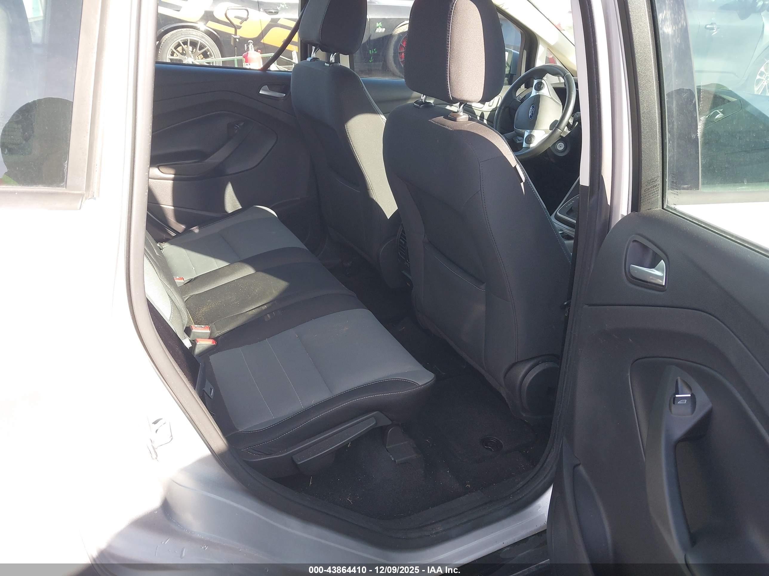 FORD C-MAX image 8