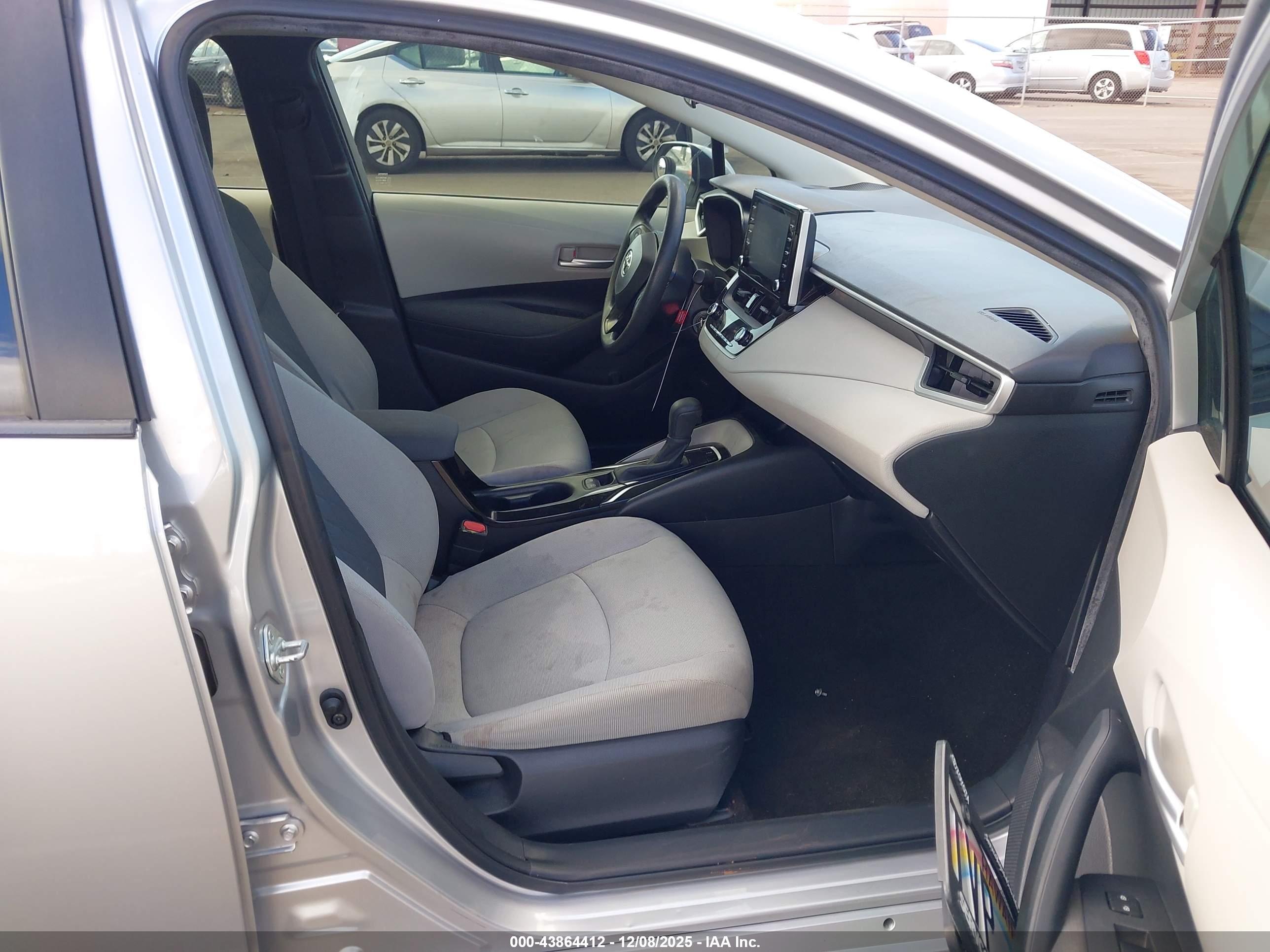 TOYOTA COROLLA image 5