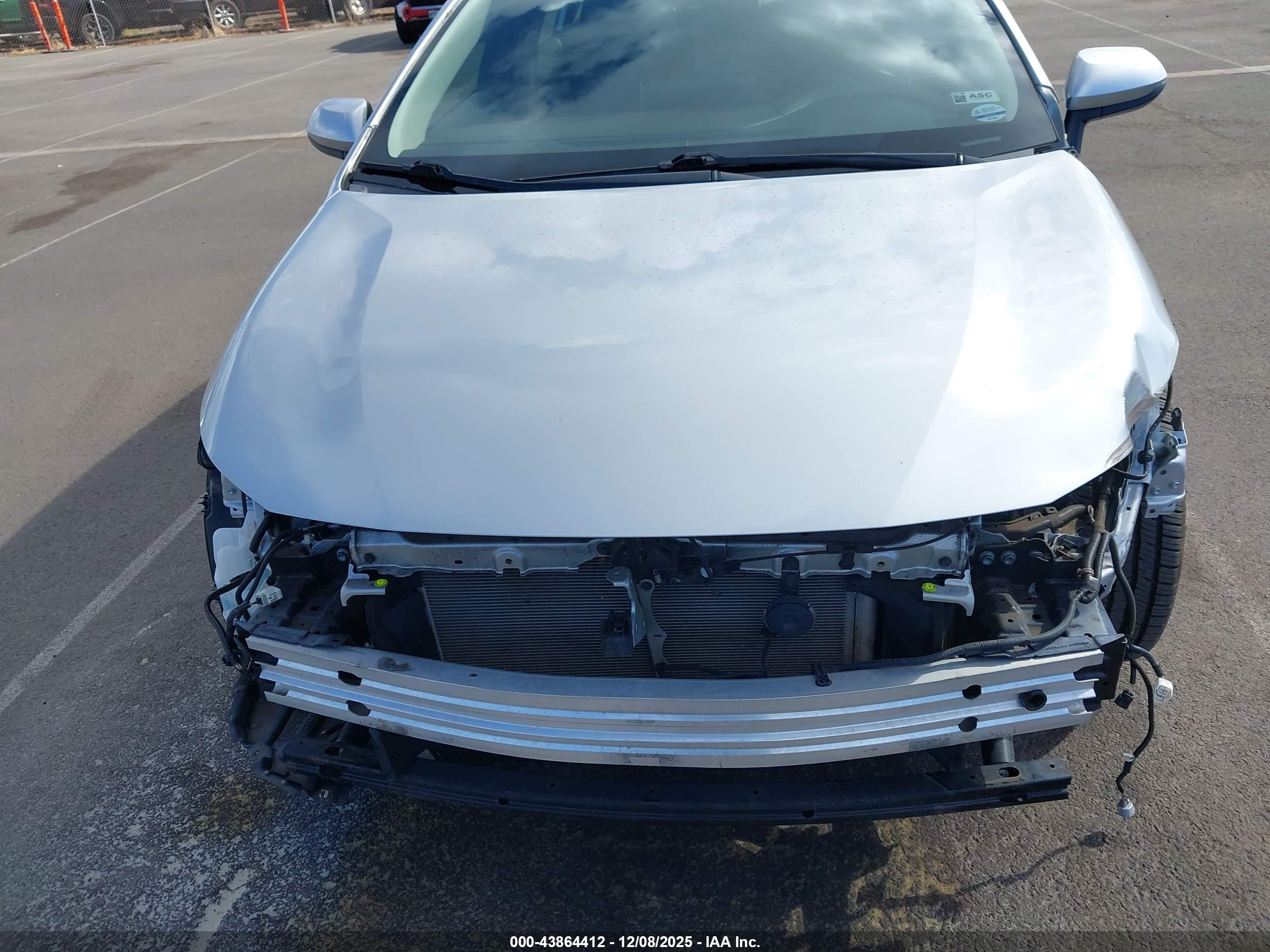 TOYOTA COROLLA image 6