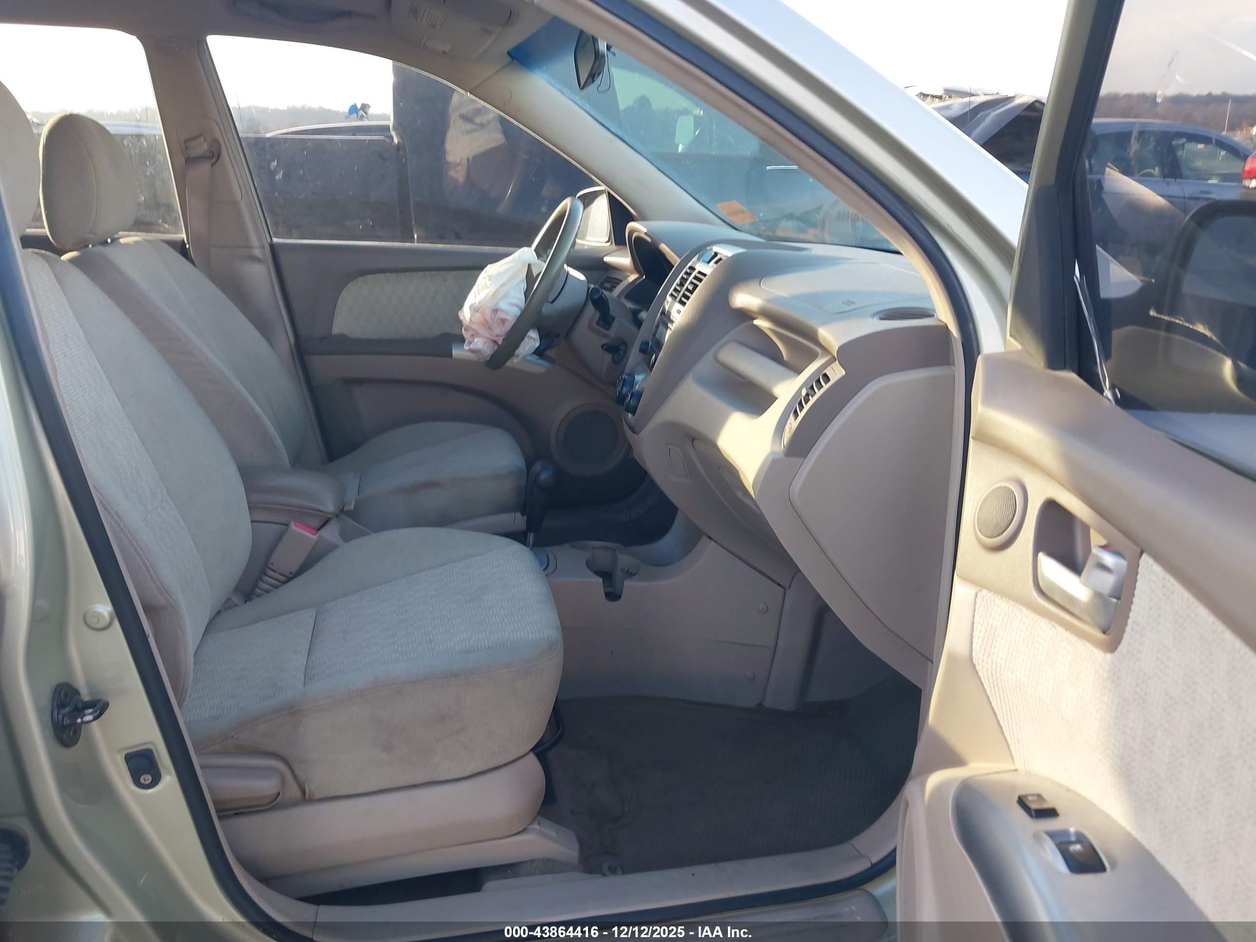 KIA SPORTAGE image 5