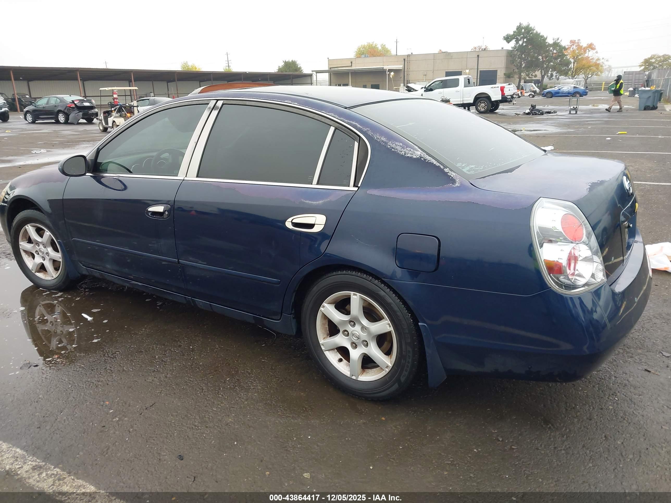 NISSAN ALTIMA image 3