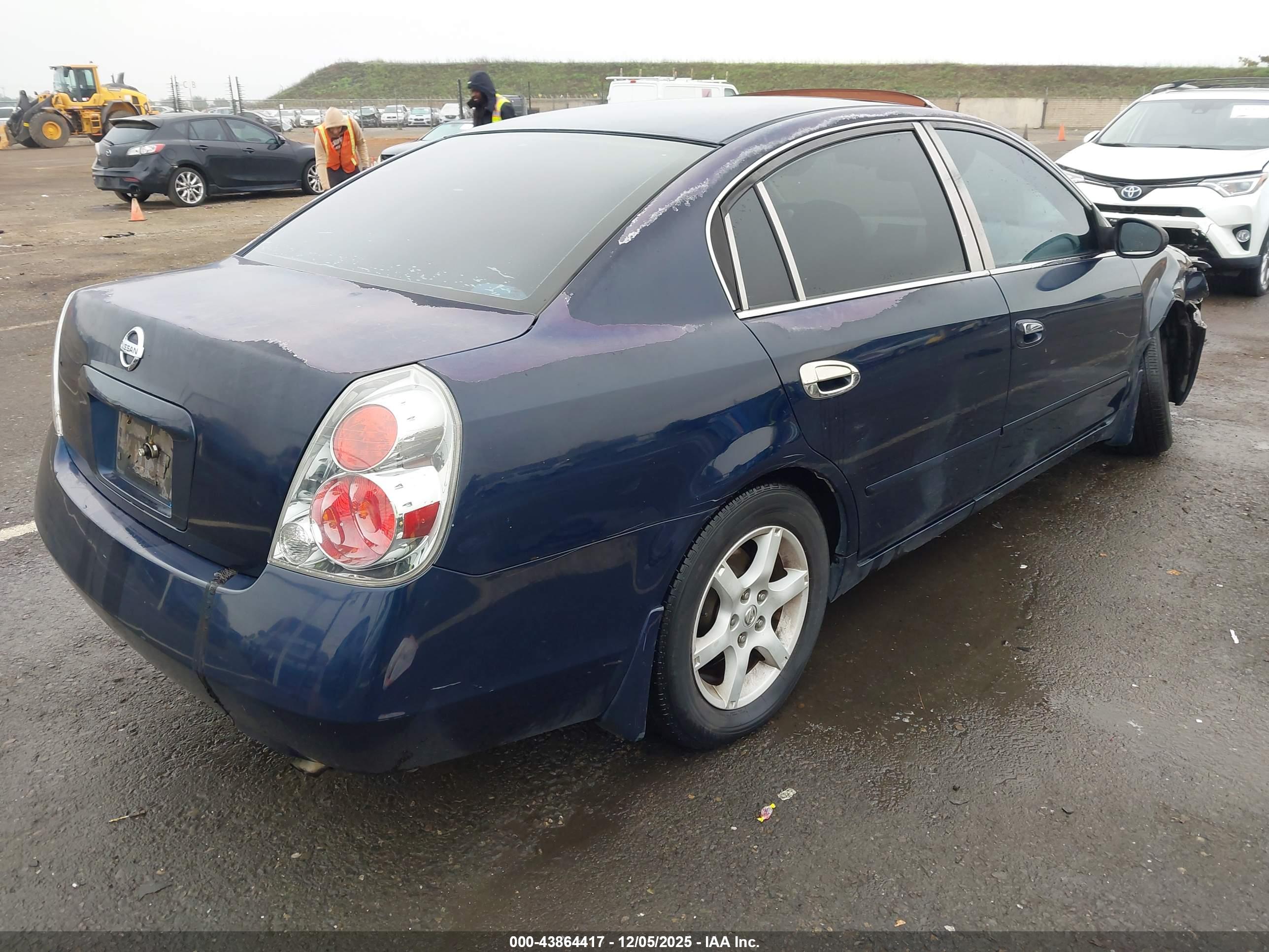 NISSAN ALTIMA image 4