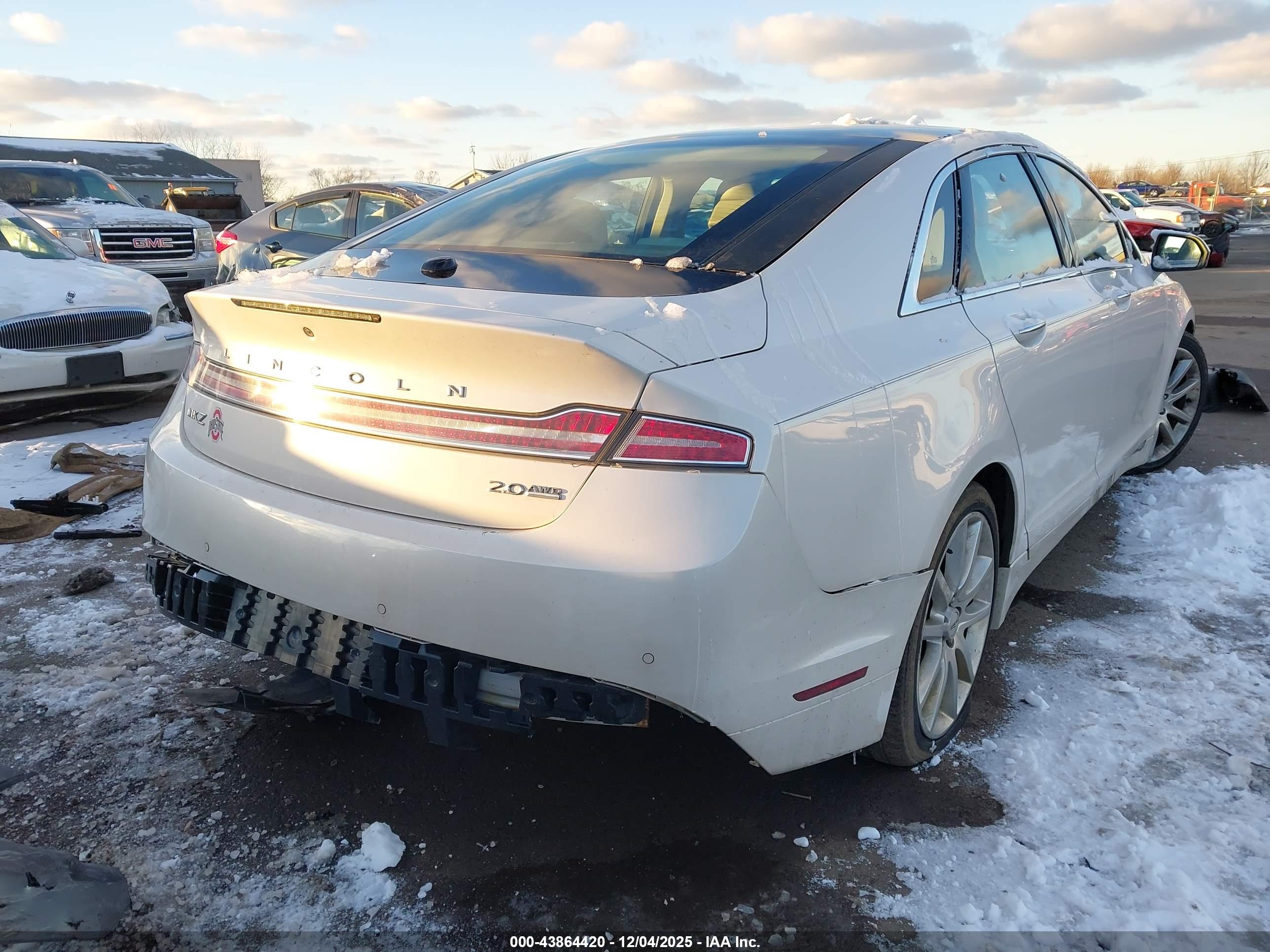 LINCOLN MKZ image 4