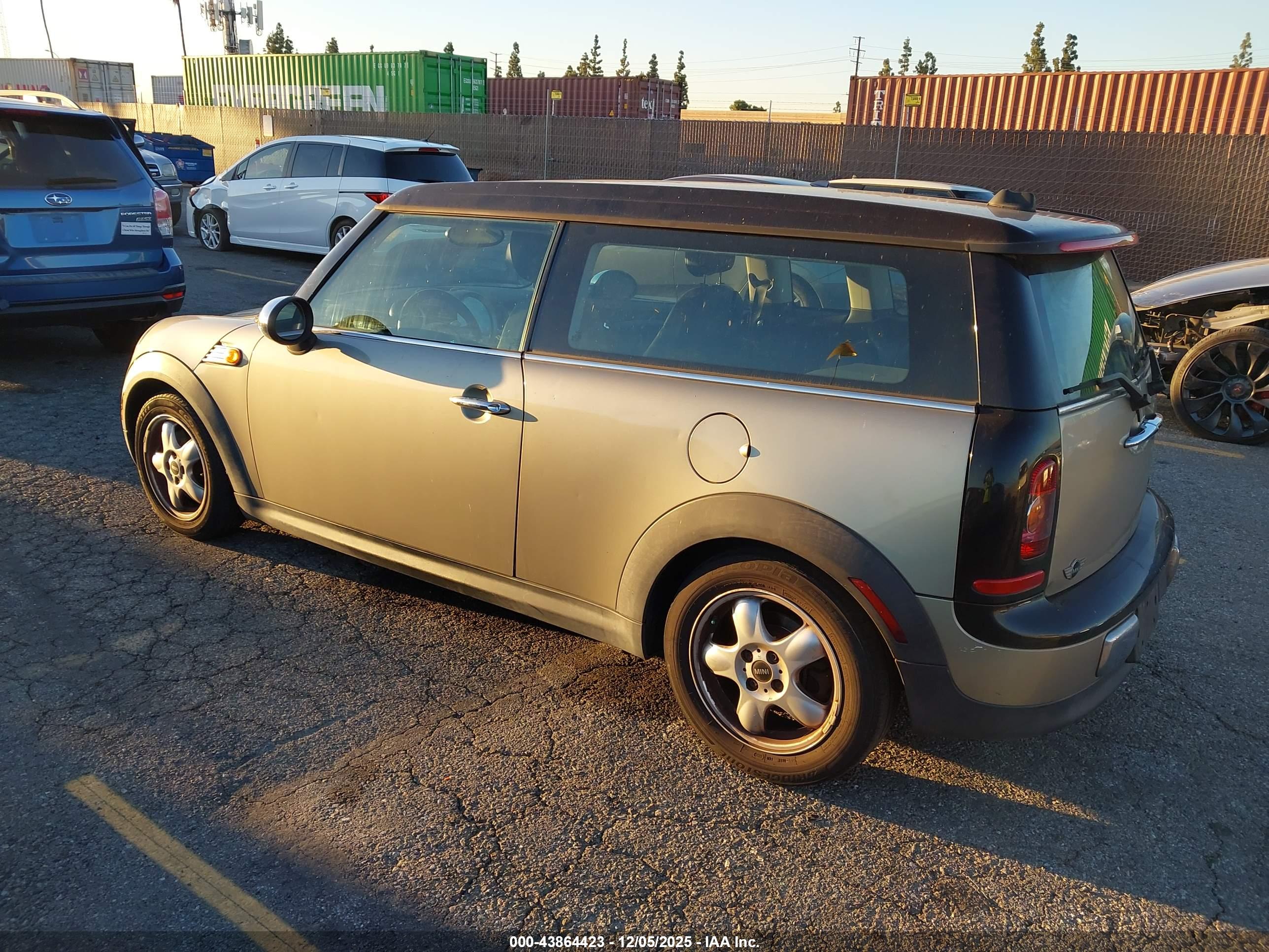 MINI COOPER image 3