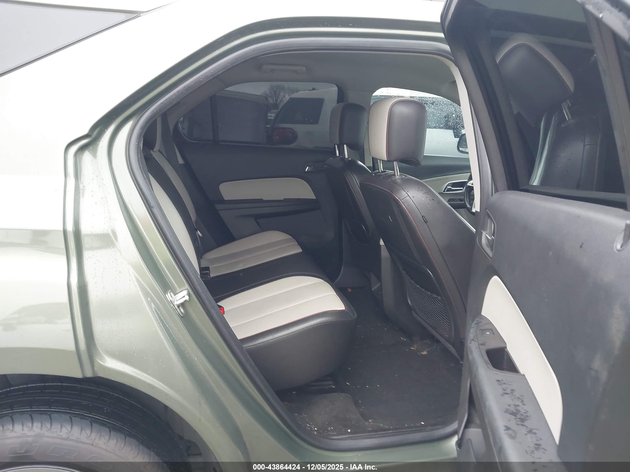 CHEVROLET EQUINOX image 8