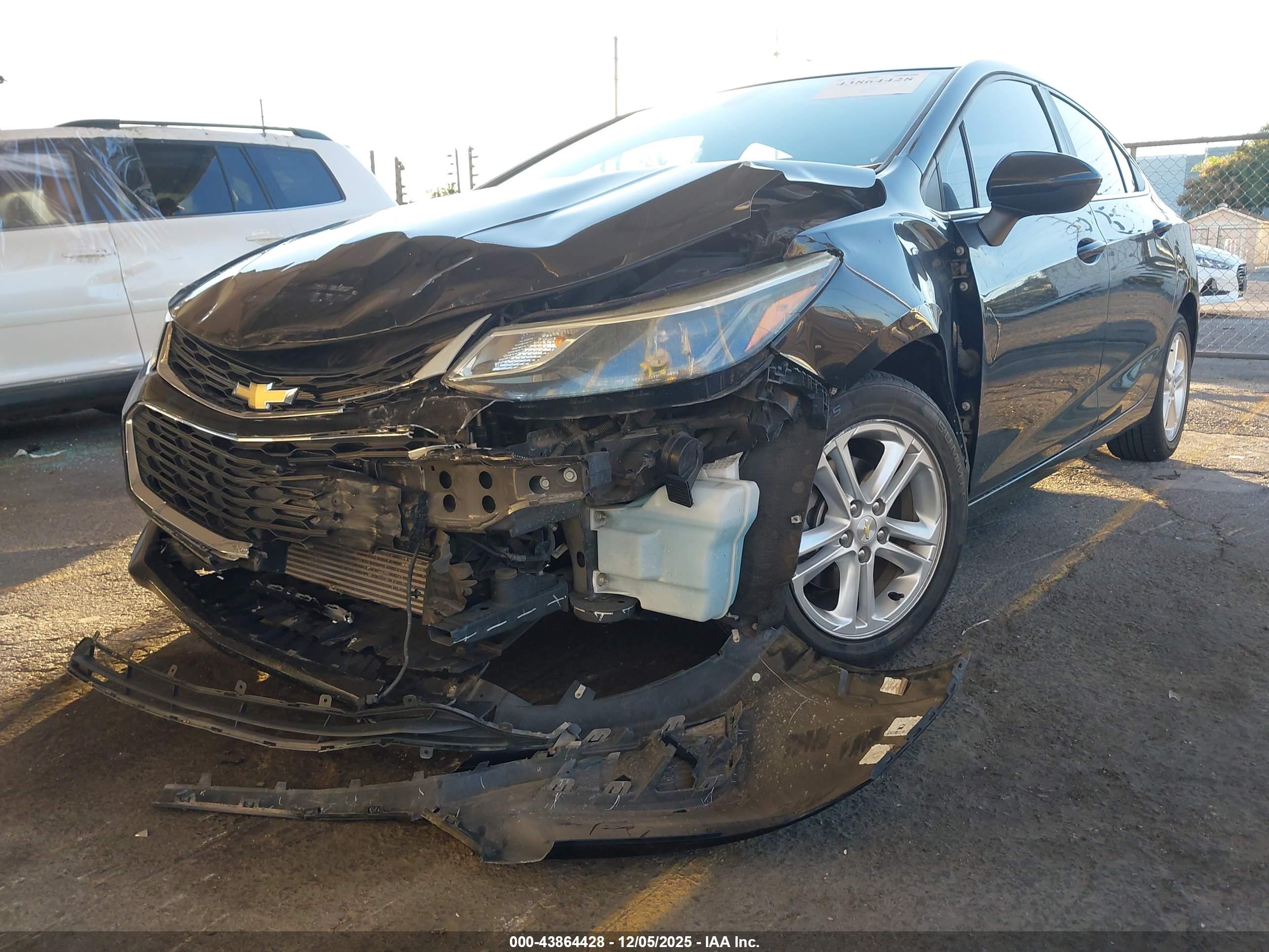 CHEVROLET CRUZE image 6