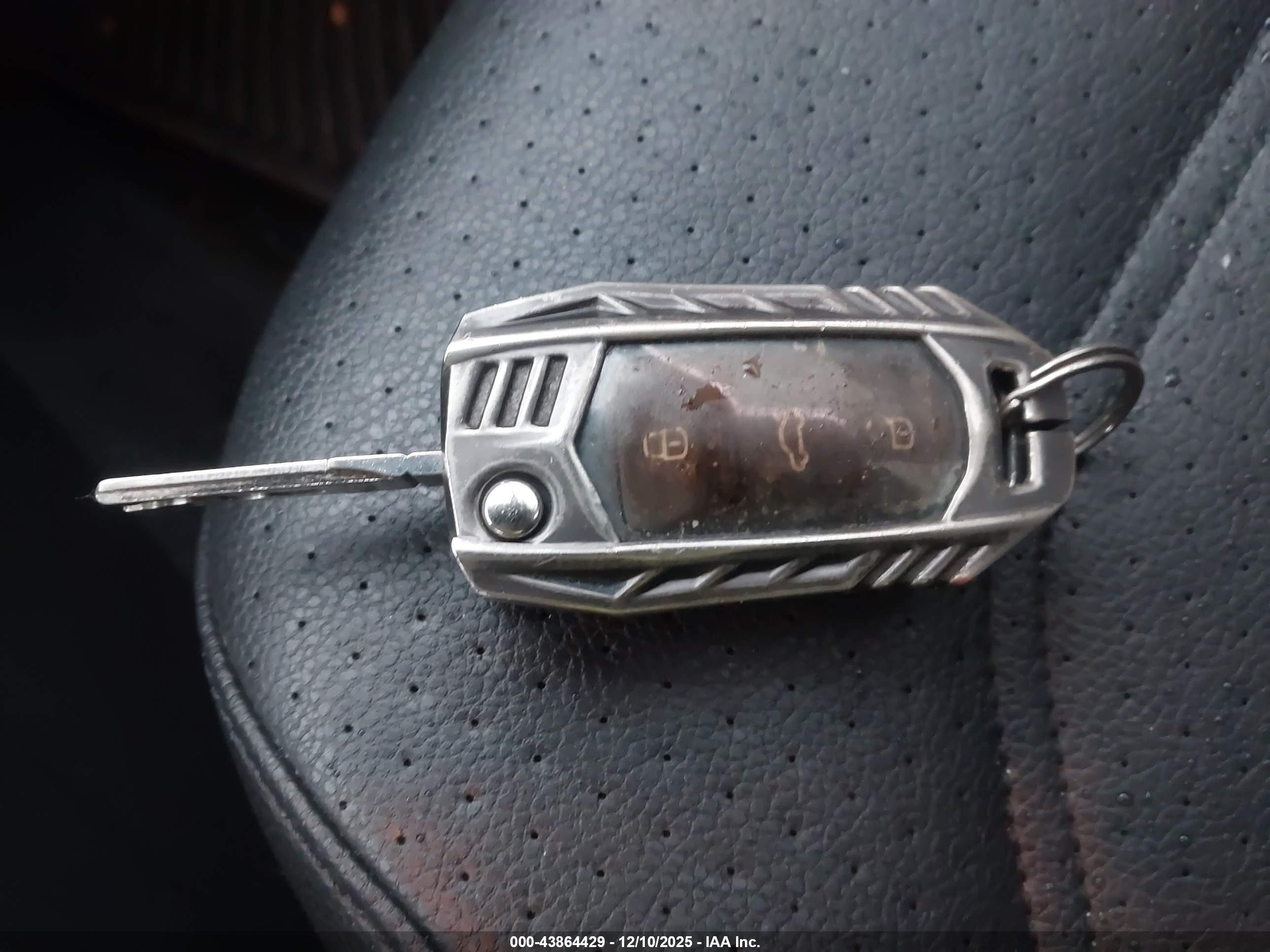 VOLKSWAGEN PASSAT image 11
