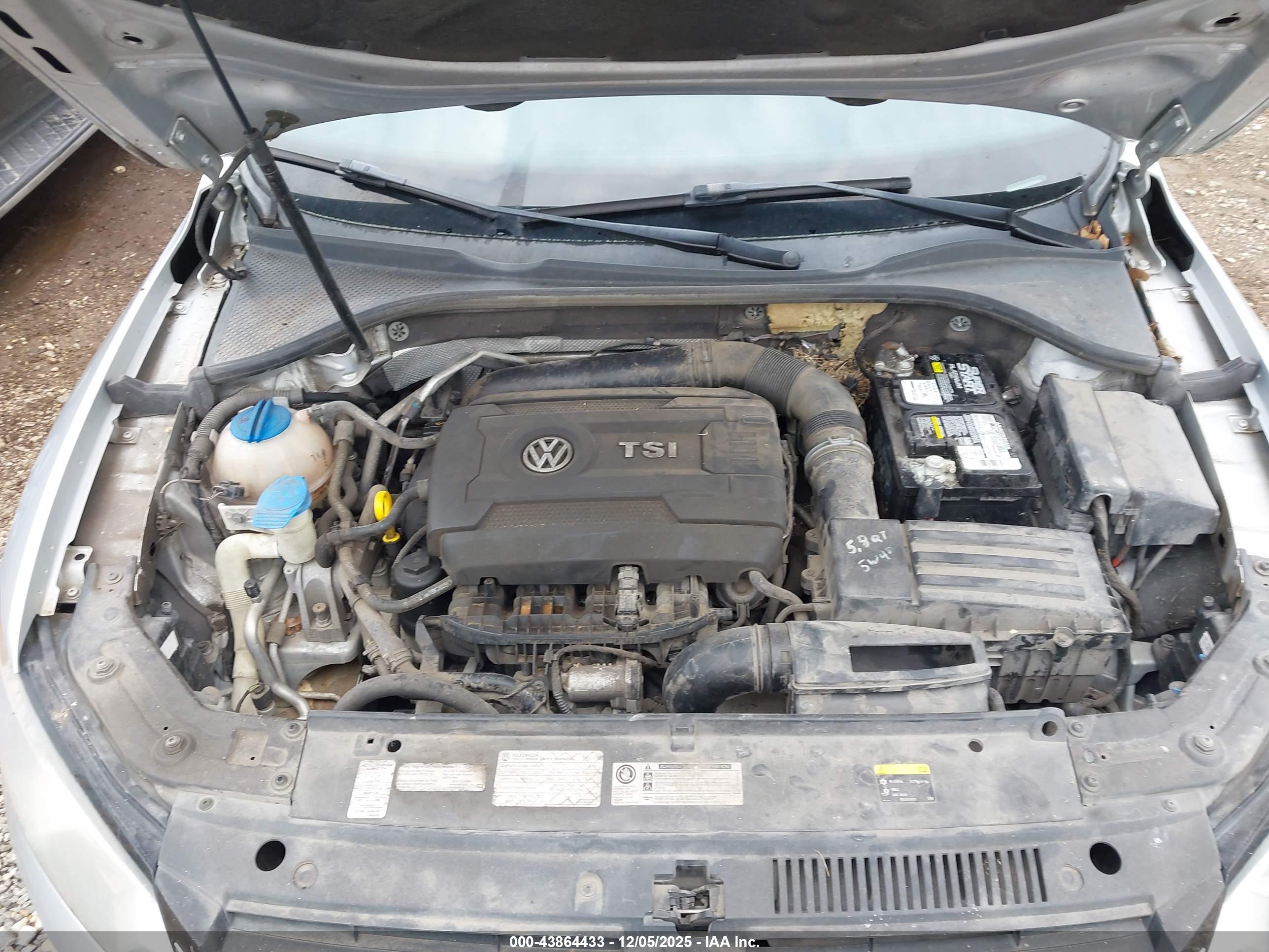 VOLKSWAGEN PASSAT image 10