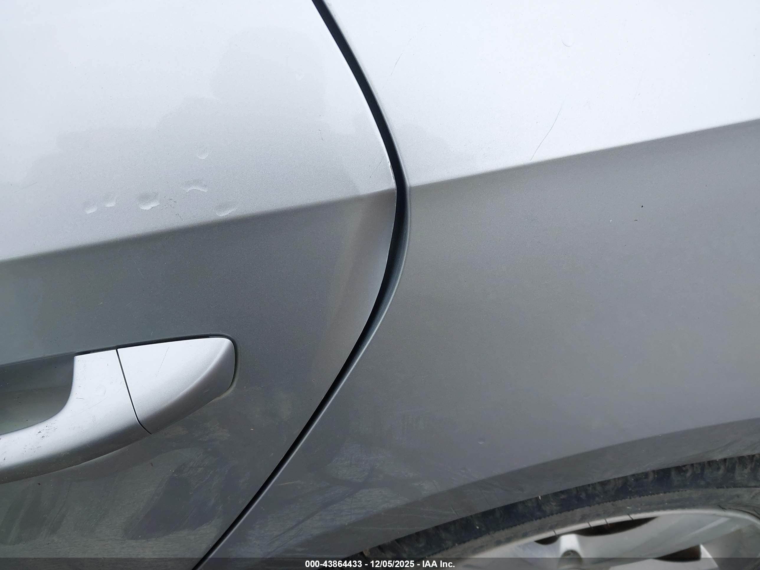 VOLKSWAGEN PASSAT image 6