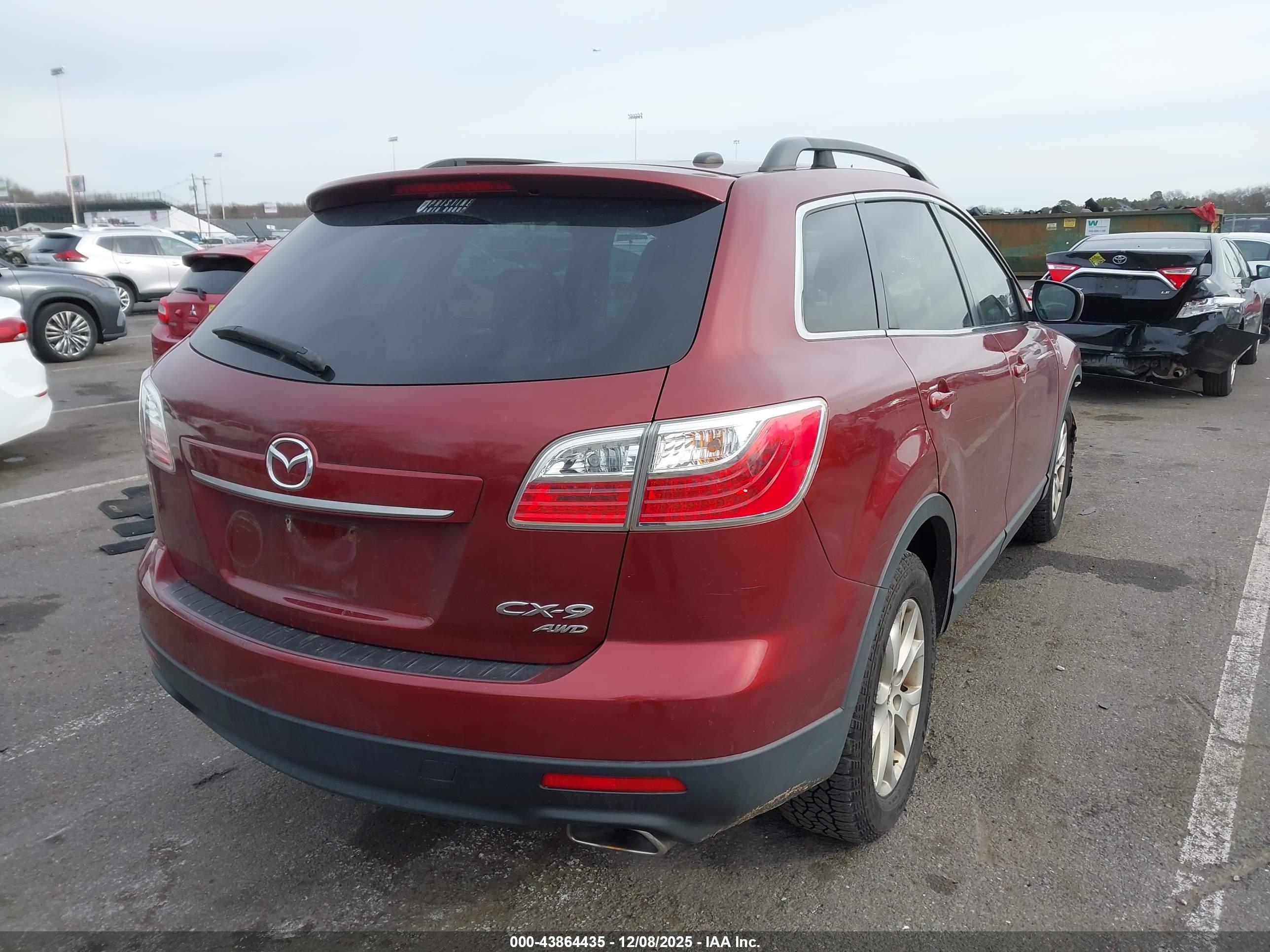 MAZDA CX-9 image 4