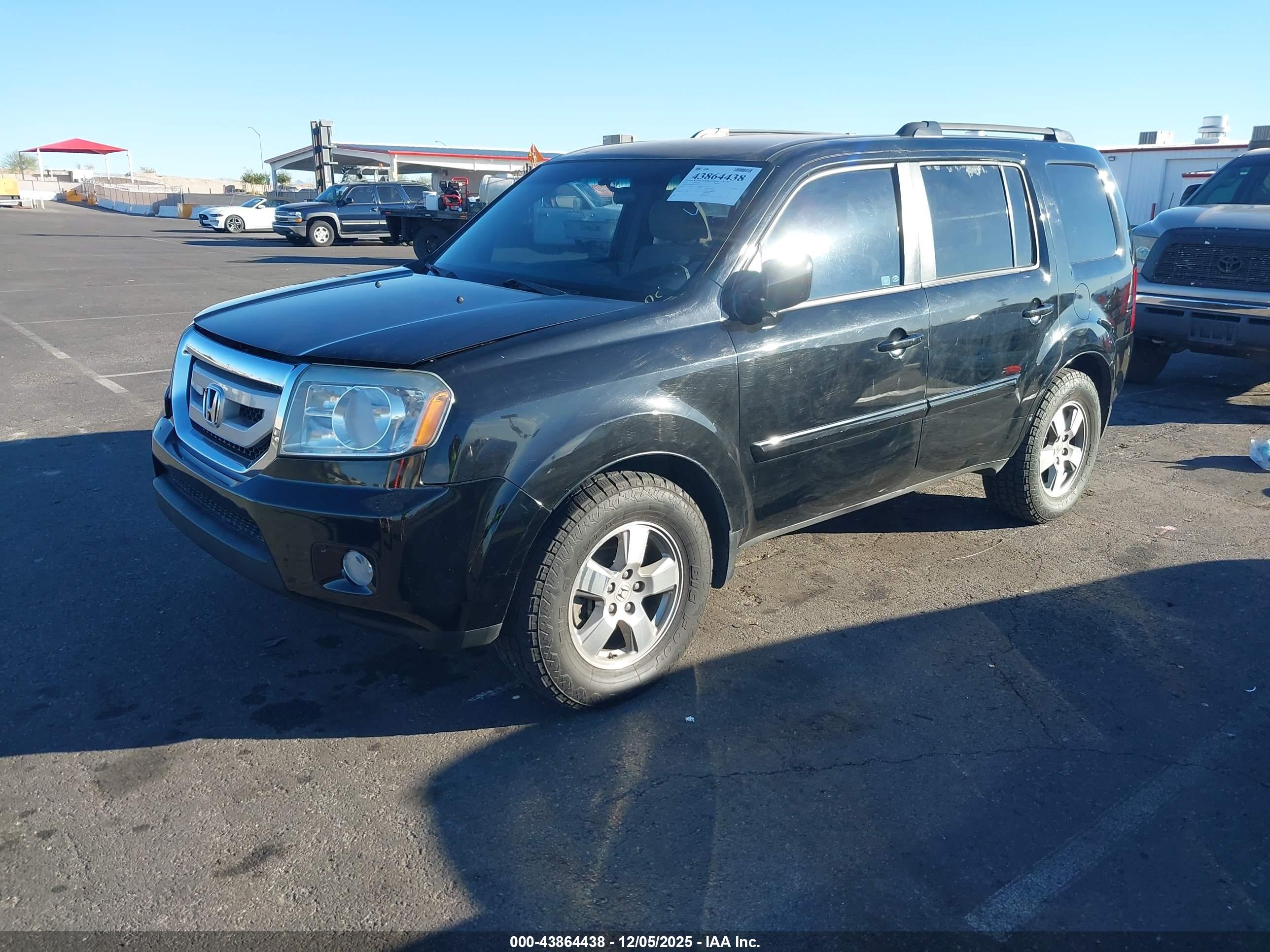 HONDA PILOT image 2