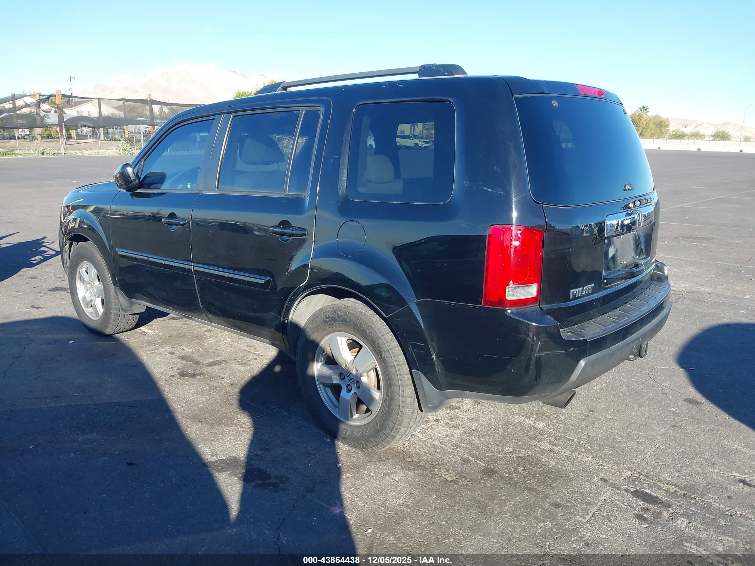 HONDA PILOT image 3