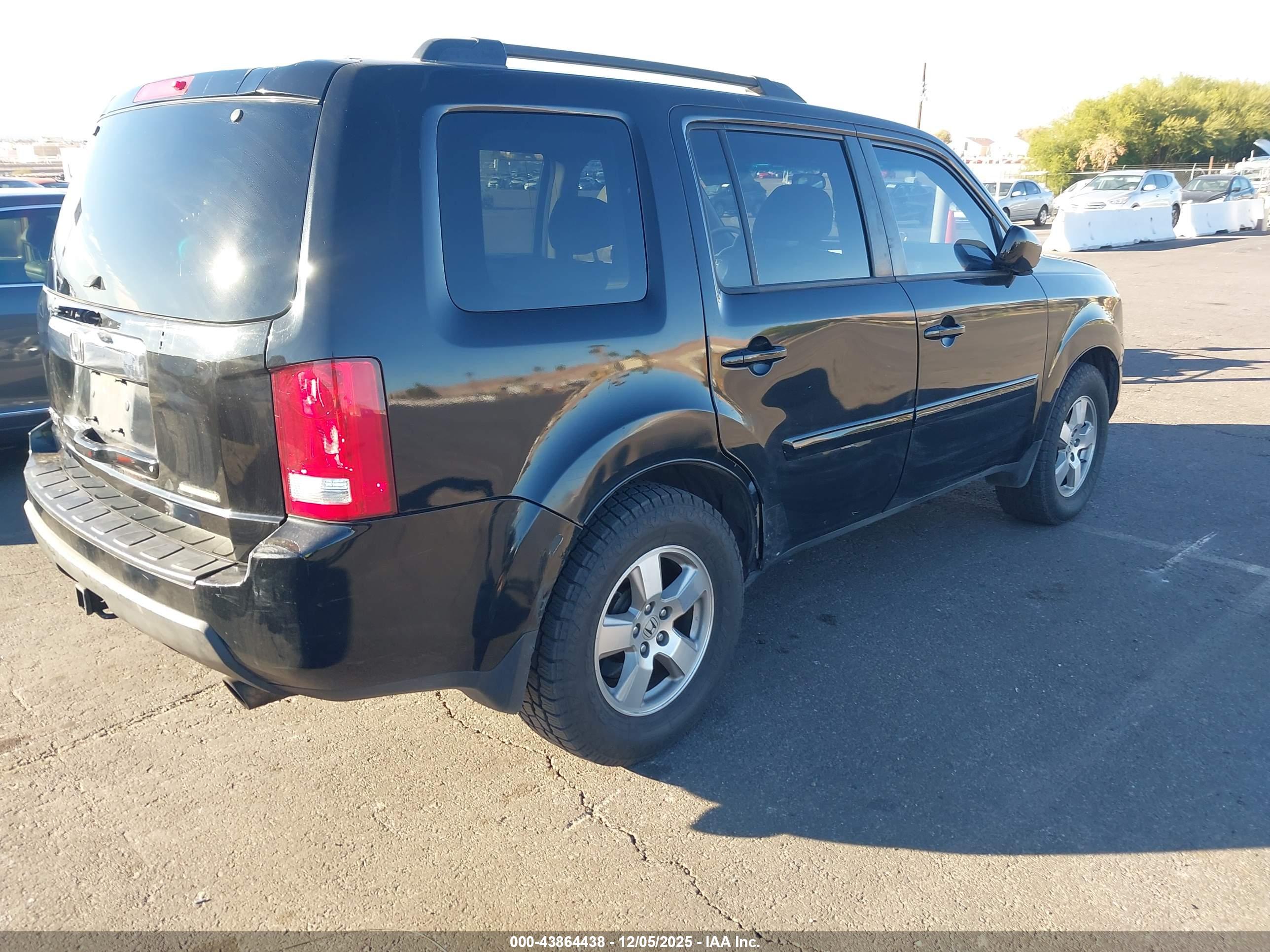HONDA PILOT image 4
