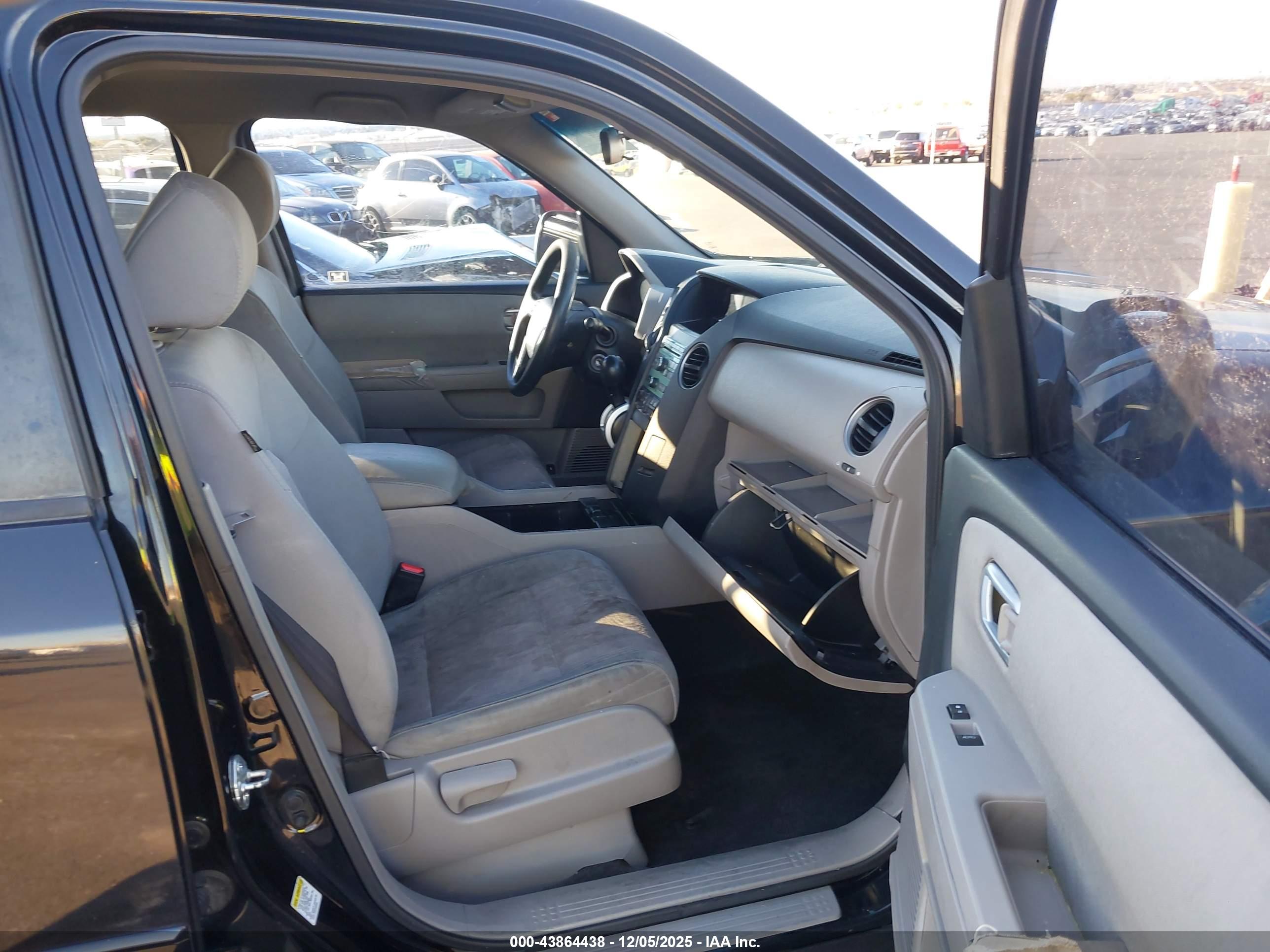 HONDA PILOT image 5