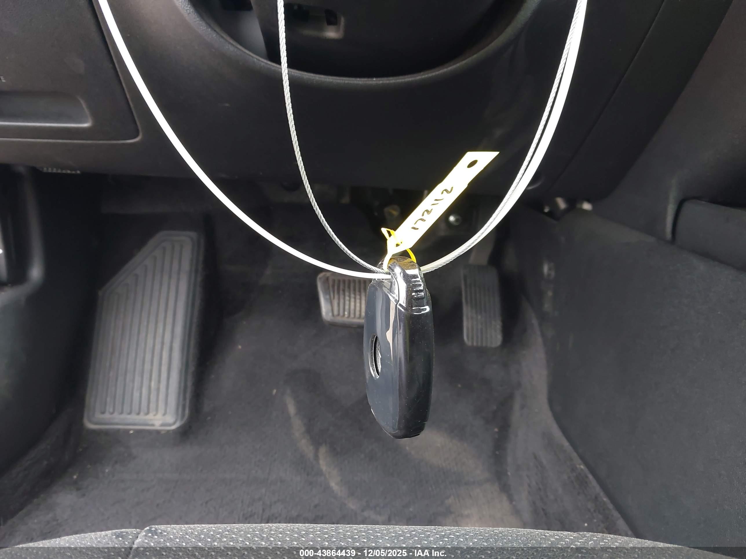 HYUNDAI ELANTRA image 11