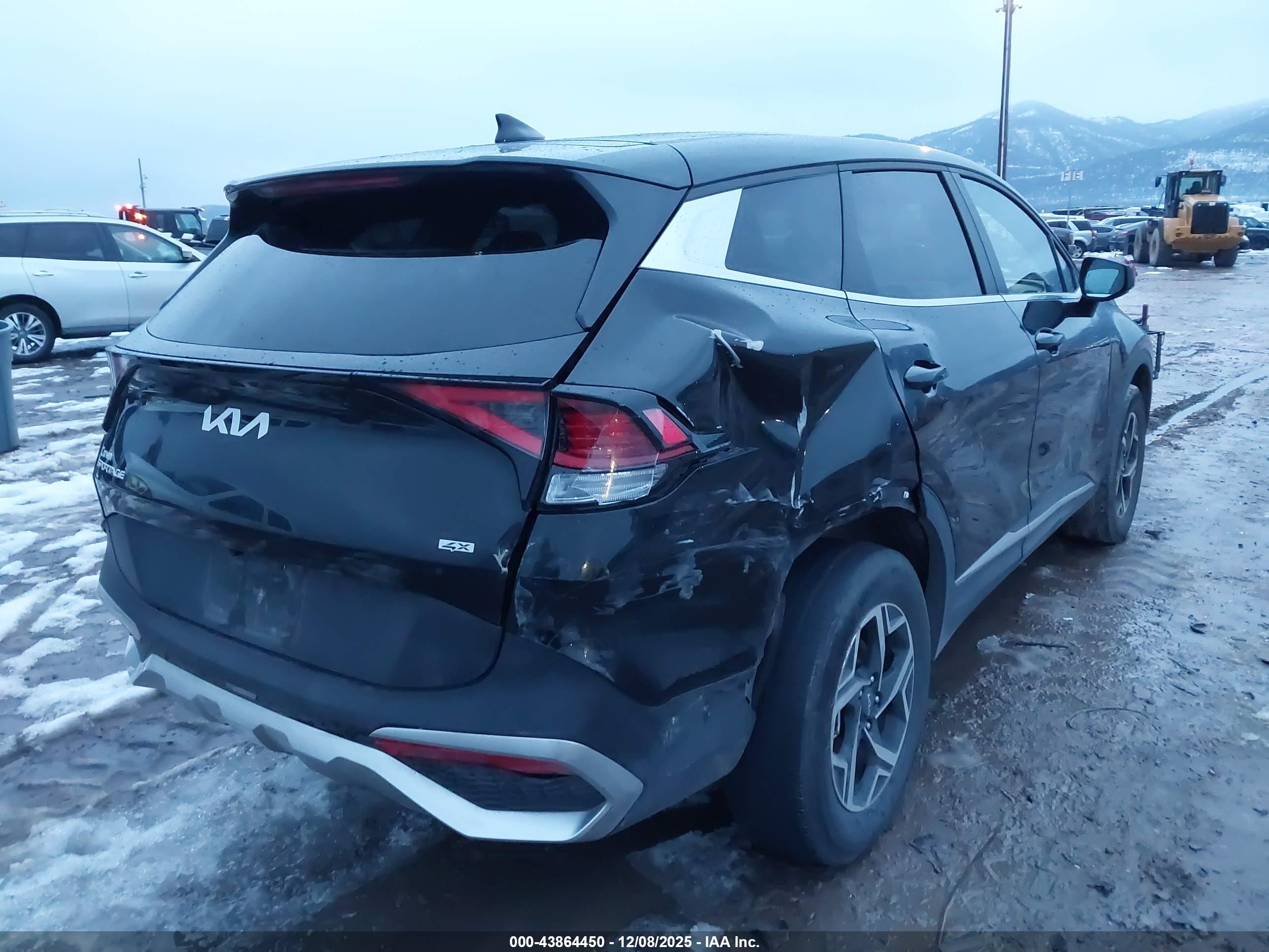KIA SPORTAGE image 6