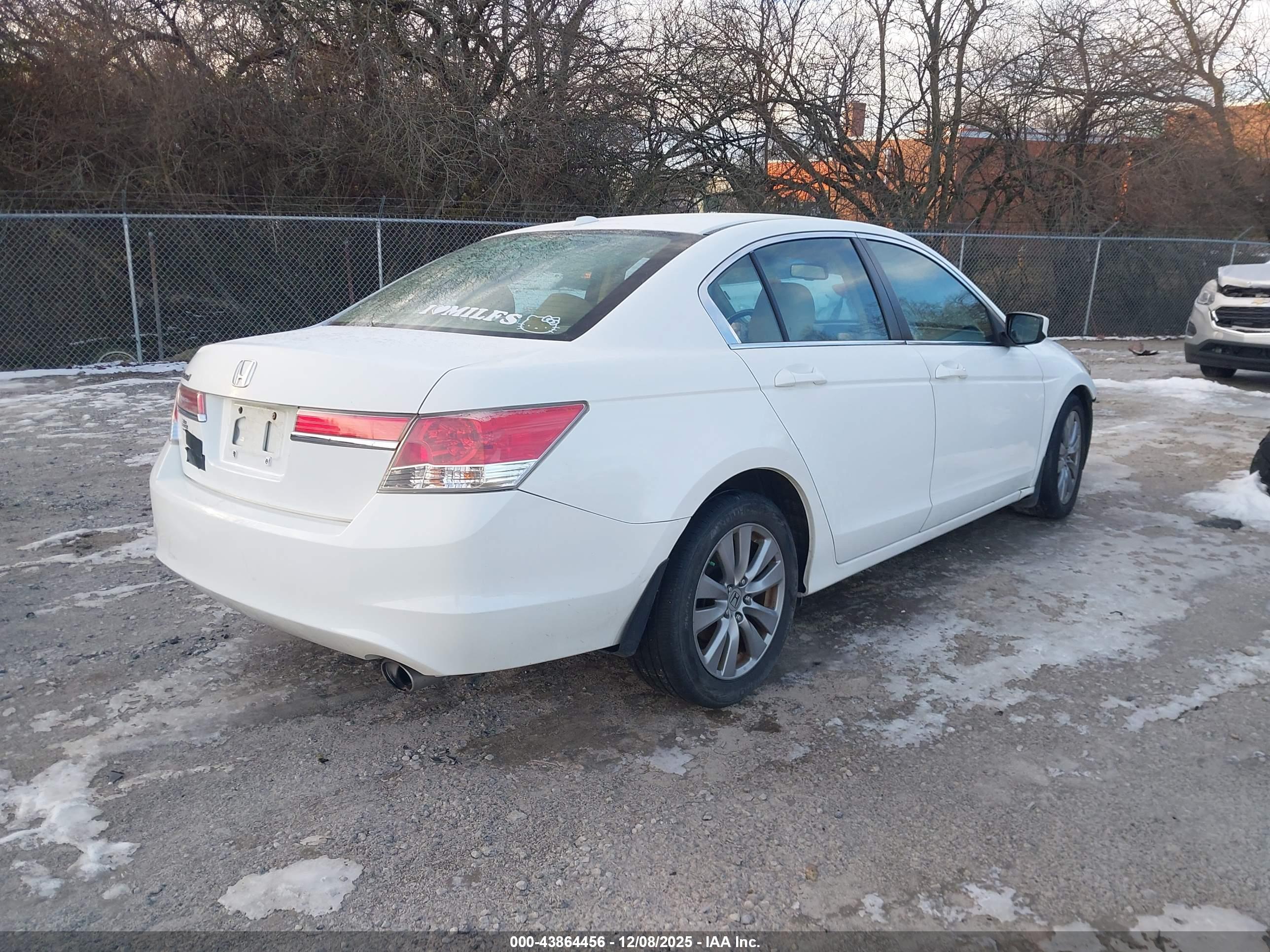 HONDA ACCORD image 4