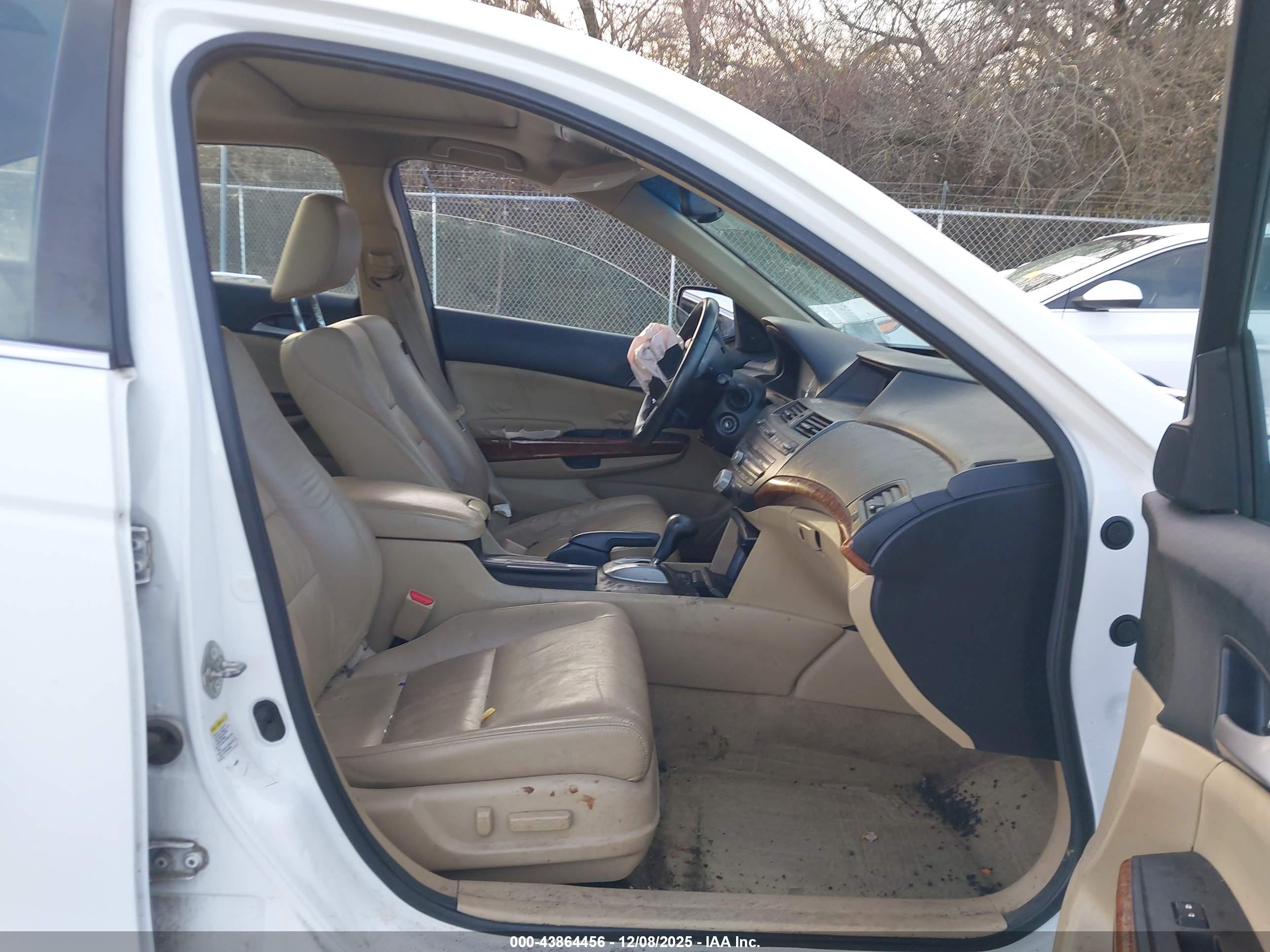 HONDA ACCORD image 5