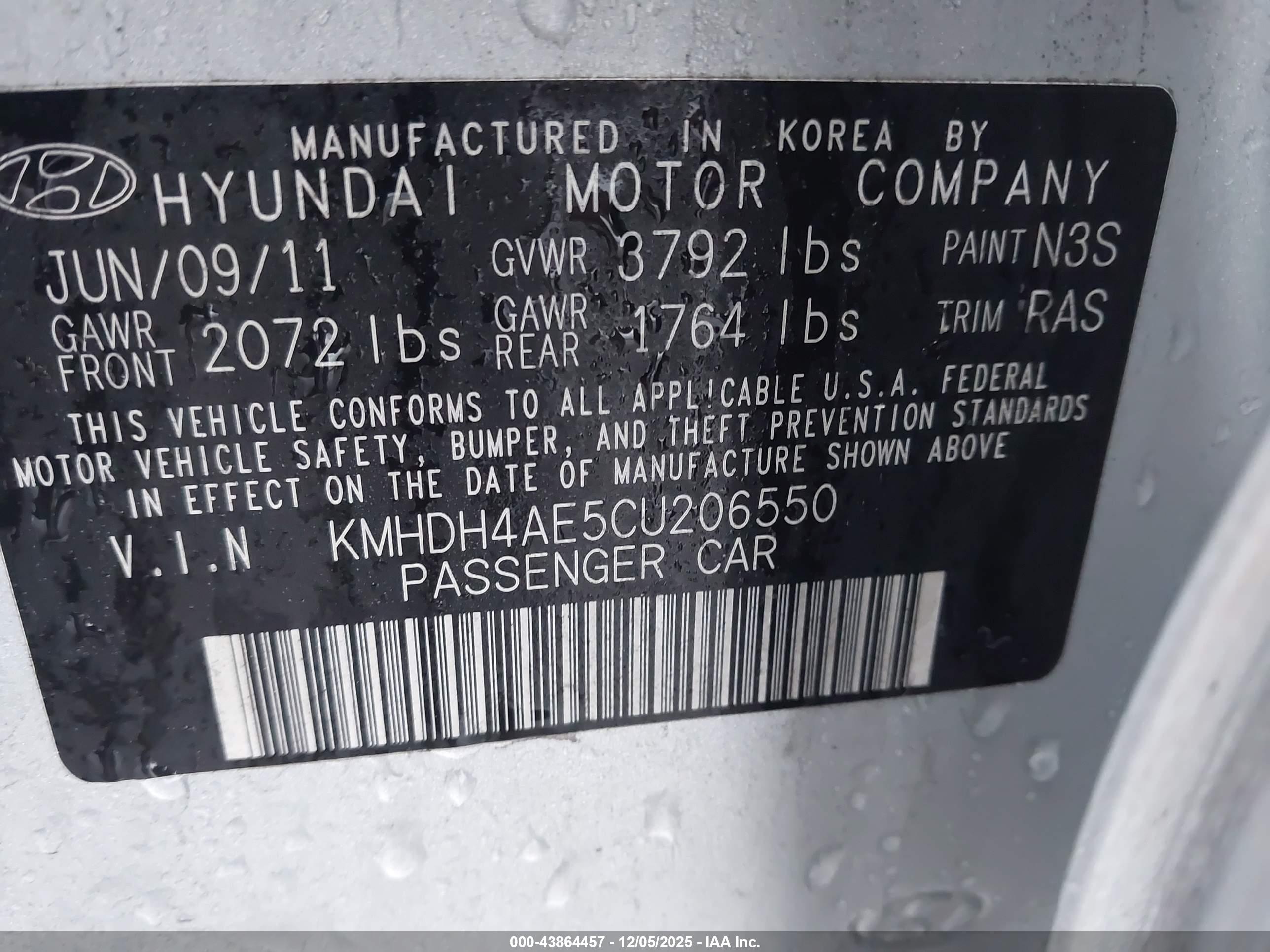HYUNDAI ELANTRA image 9