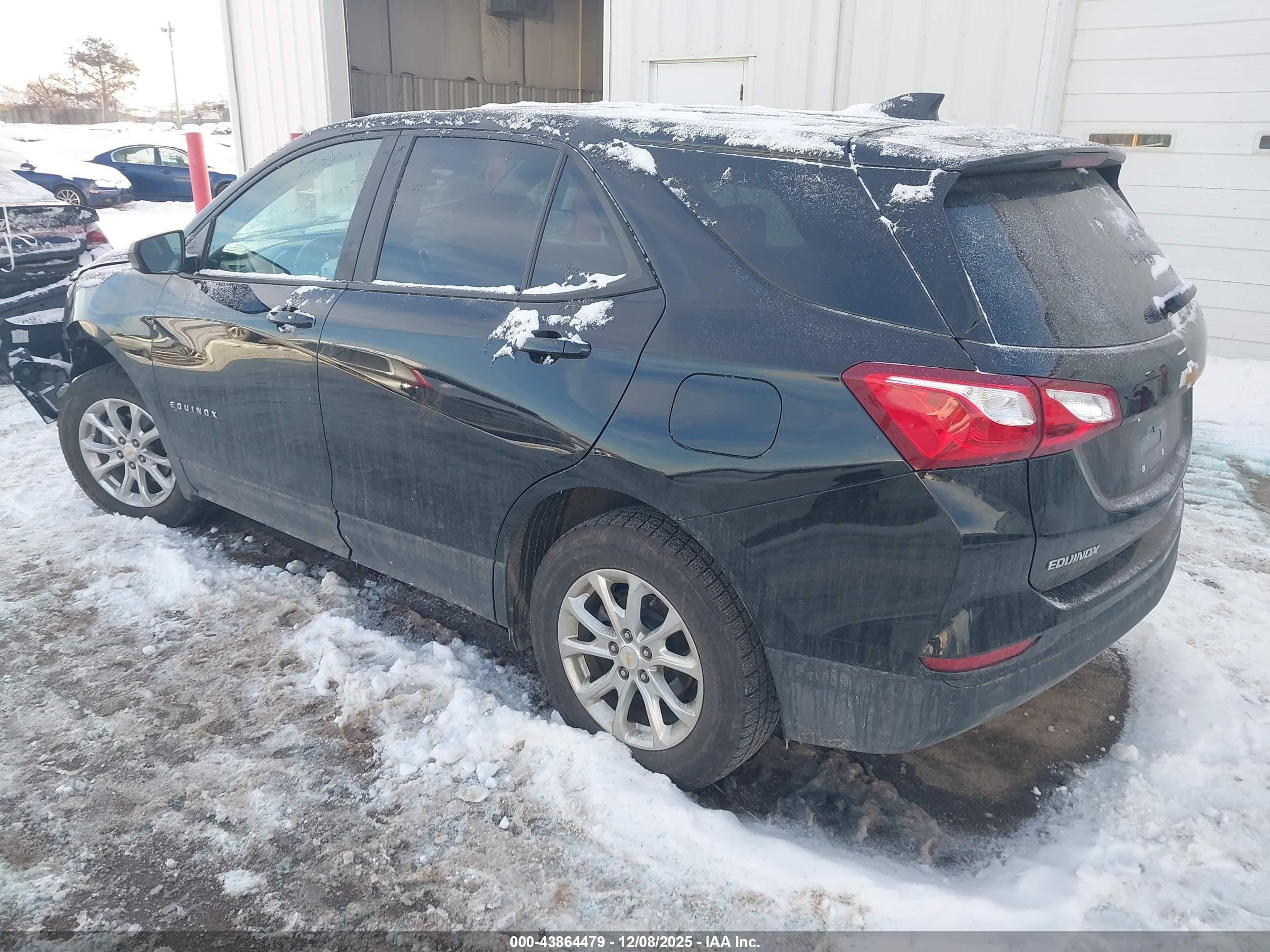 CHEVROLET EQUINOX image 3