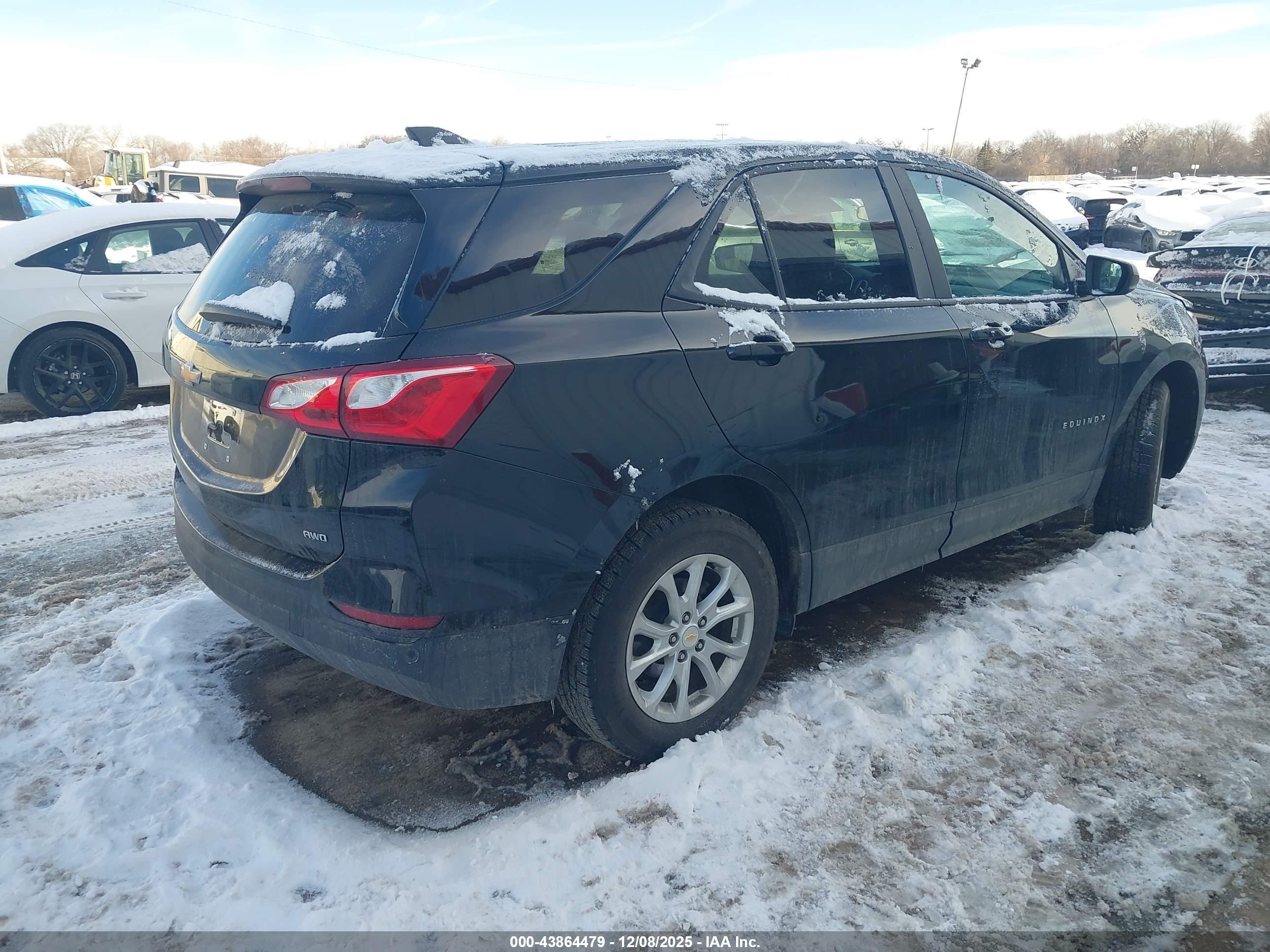 CHEVROLET EQUINOX image 4