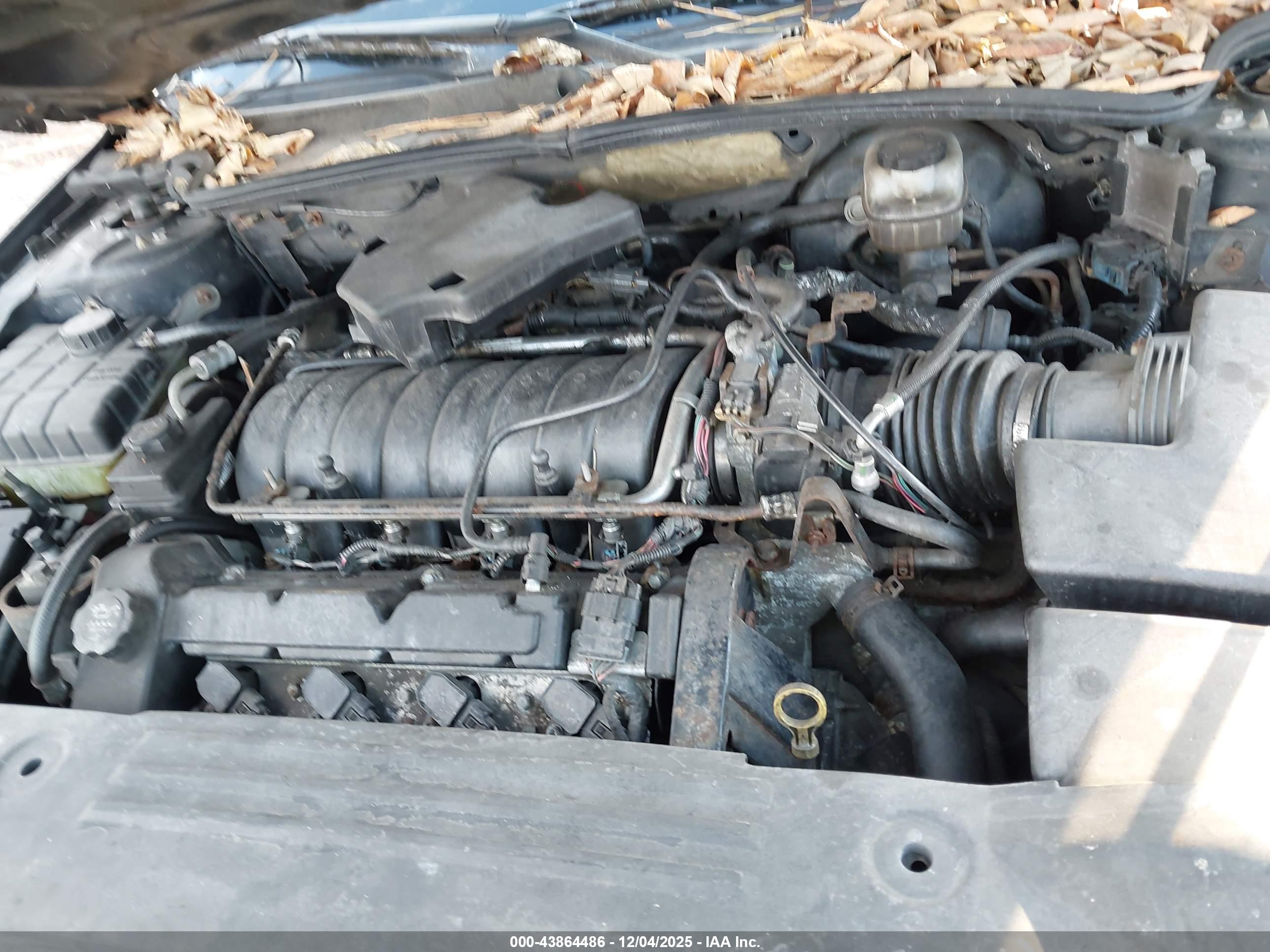 CADILLAC DTS image 10
