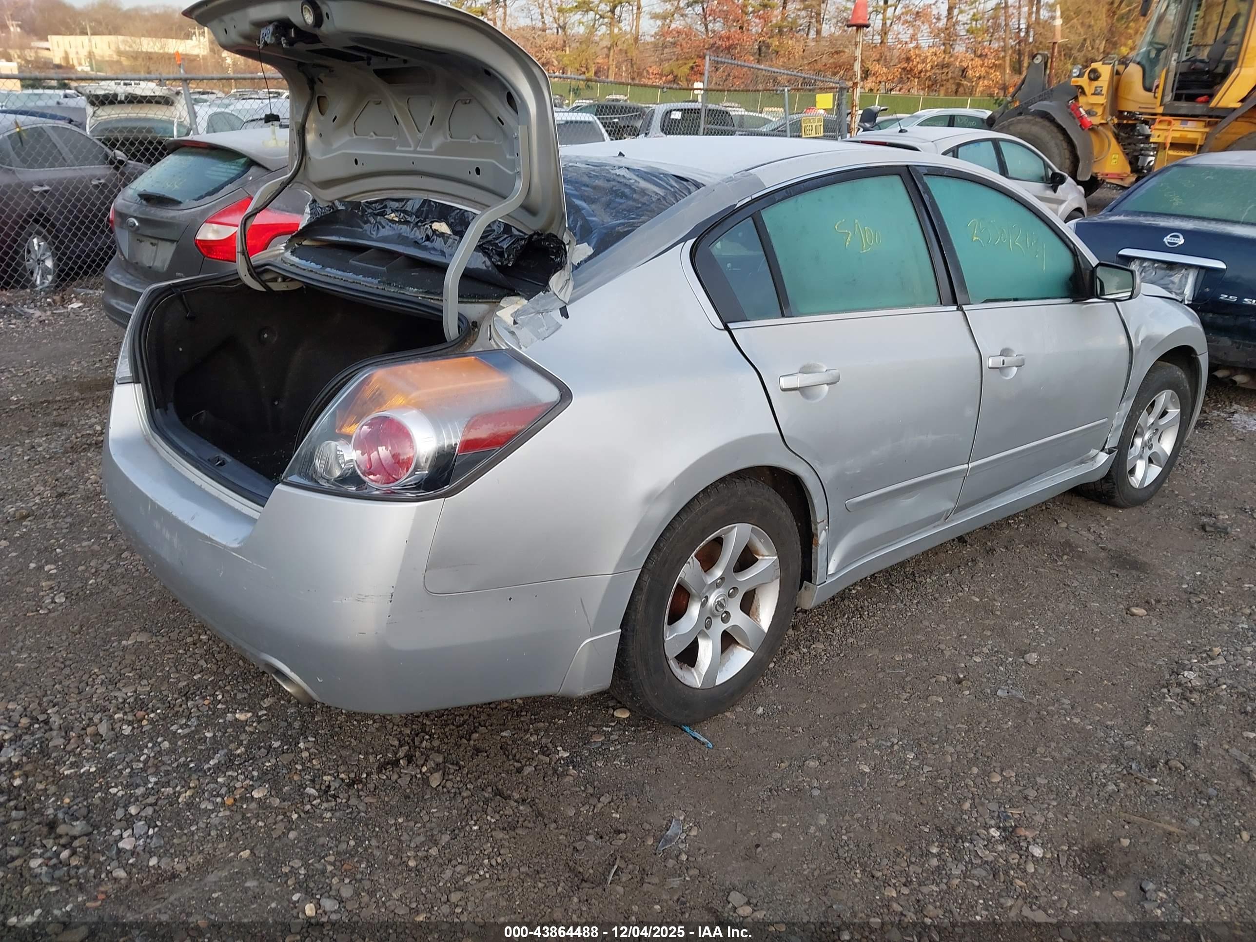 NISSAN ALTIMA image 4