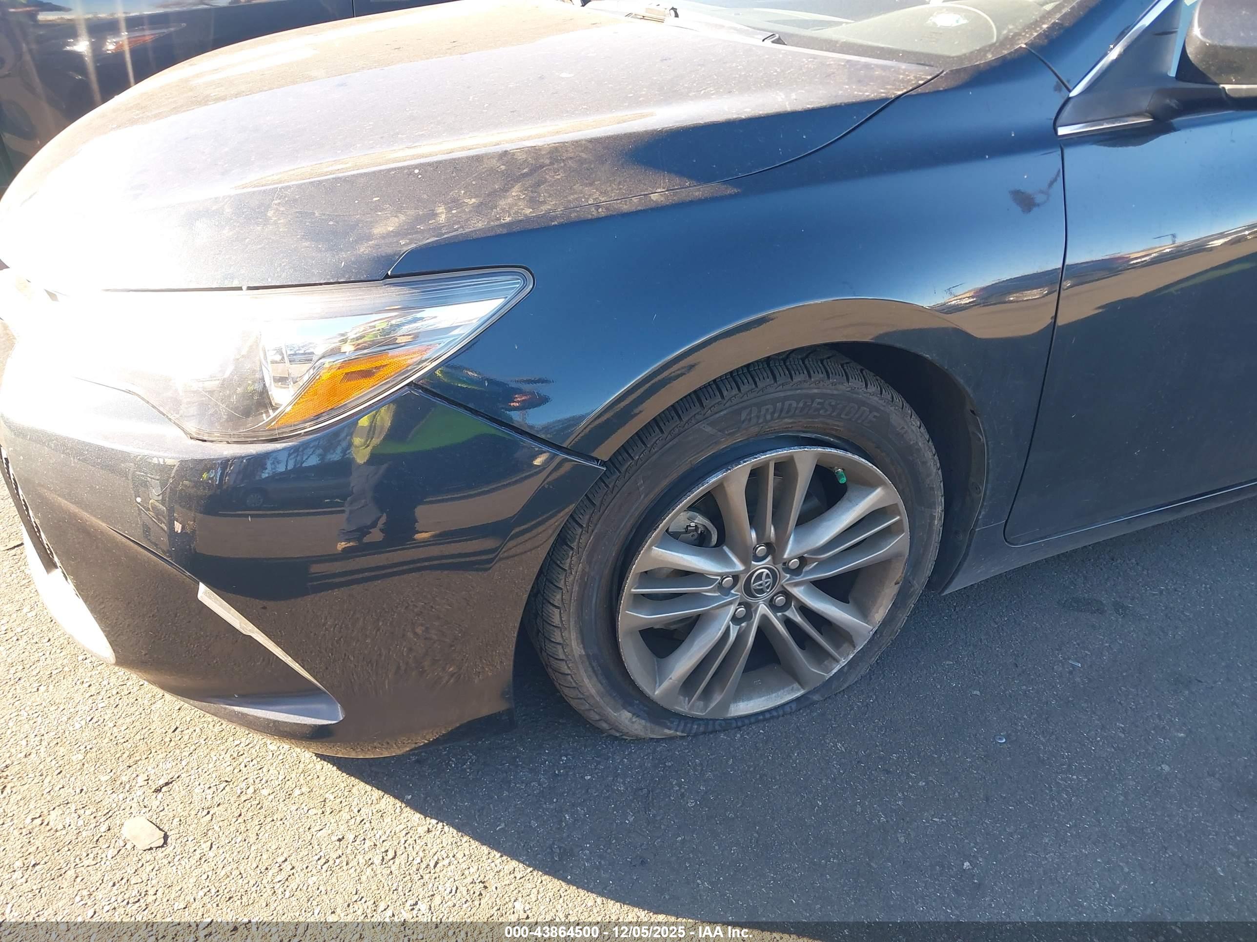 TOYOTA CAMRY image 6