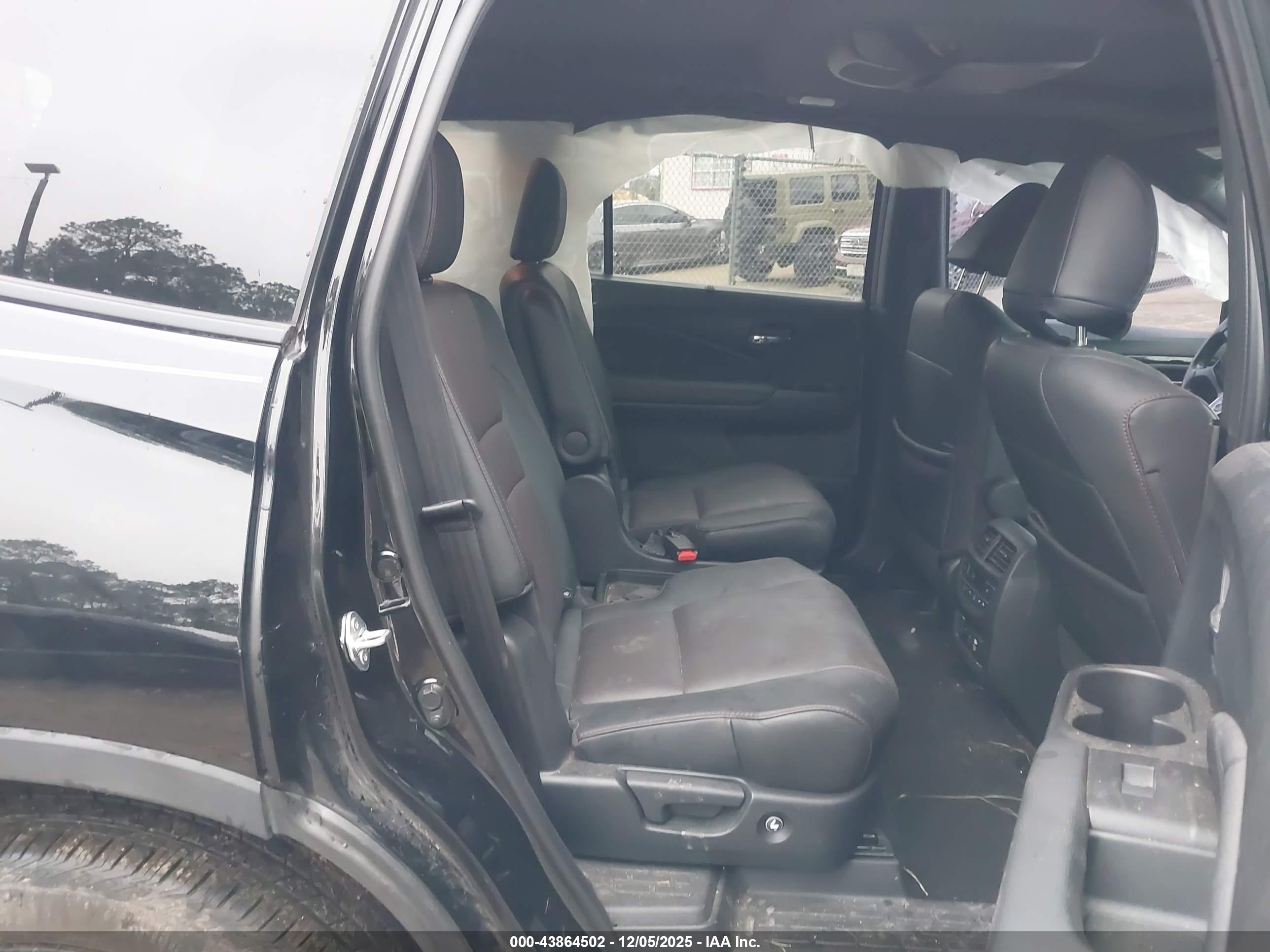 HONDA PILOT image 8