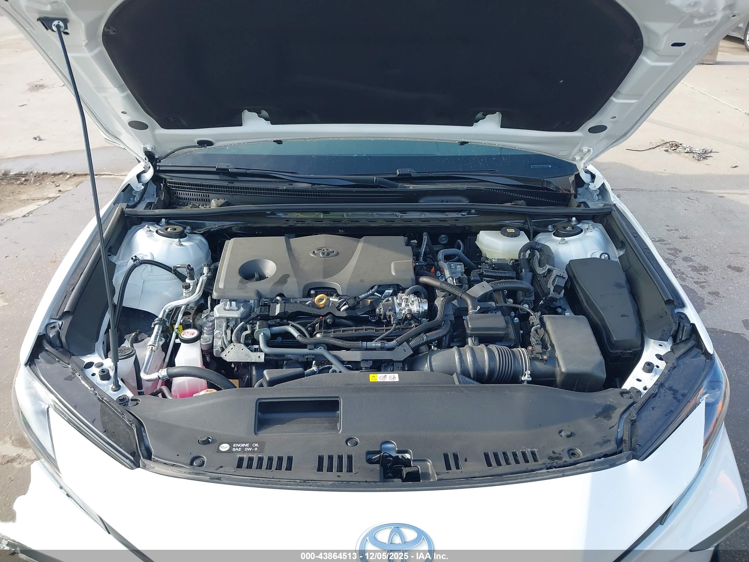 TOYOTA CAMRY image 10