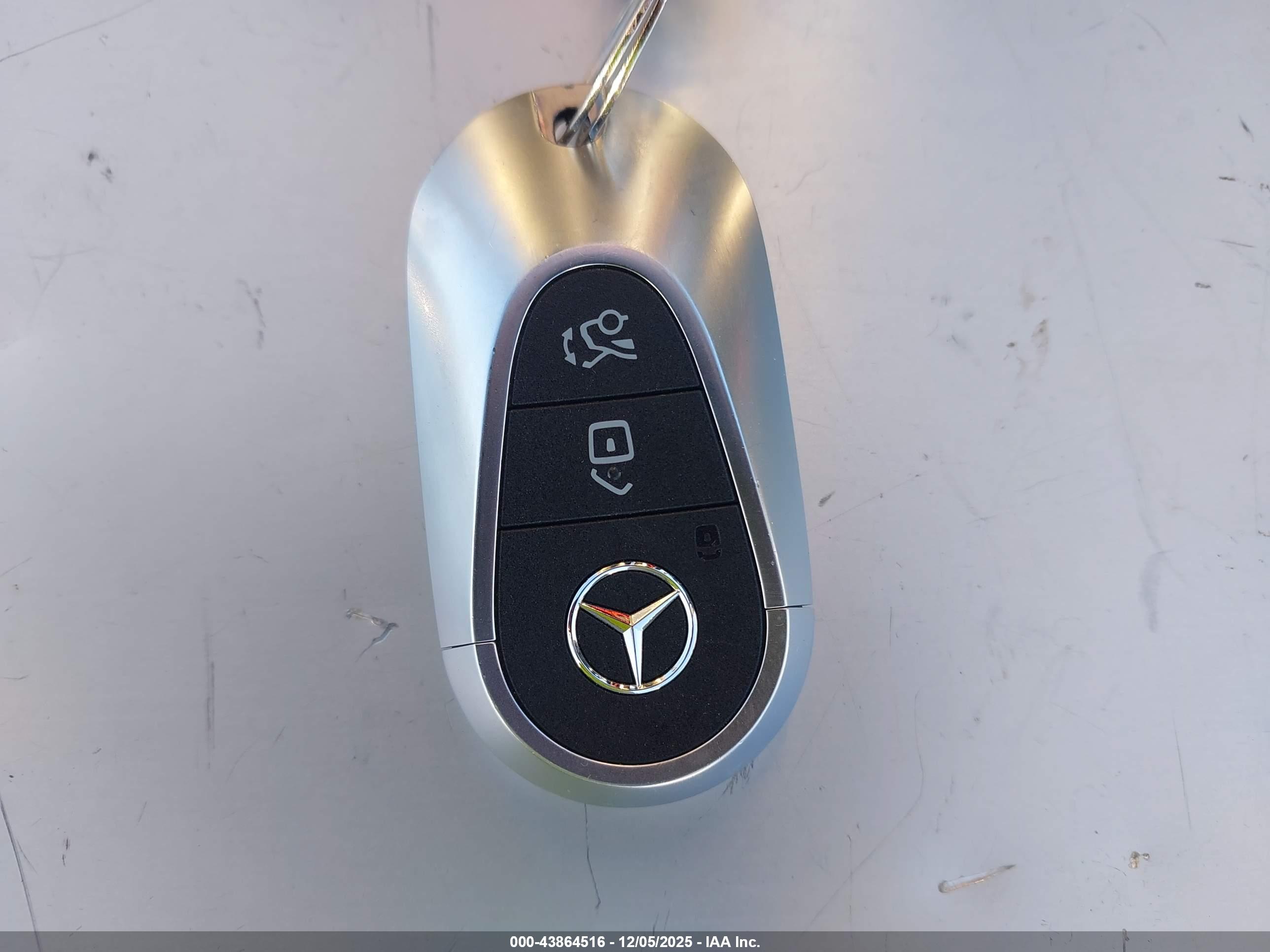 MERCEDES-BENZ CLE image 11
